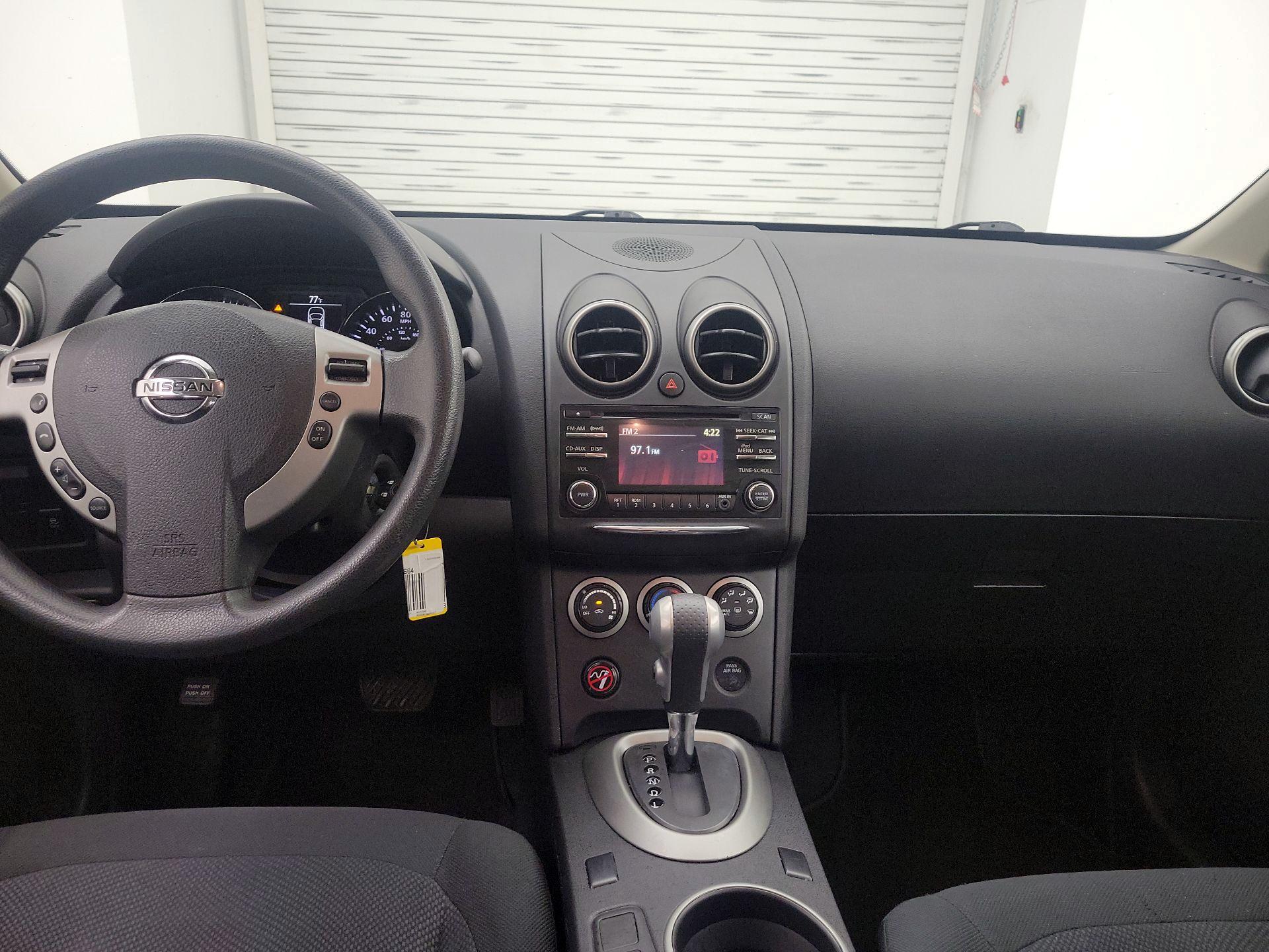 Thumbnail: 2015 Nissan Rogue - 9