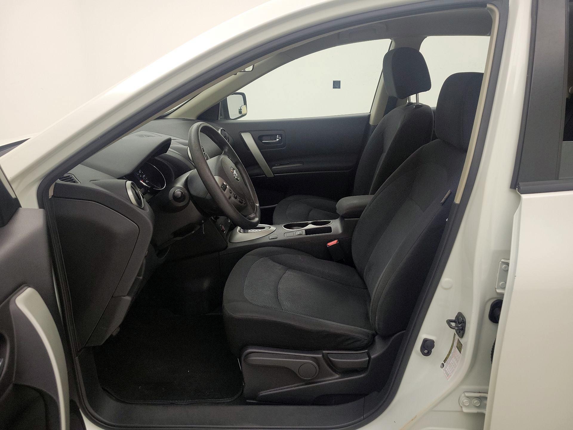 Thumbnail: 2015 Nissan Rogue - 11