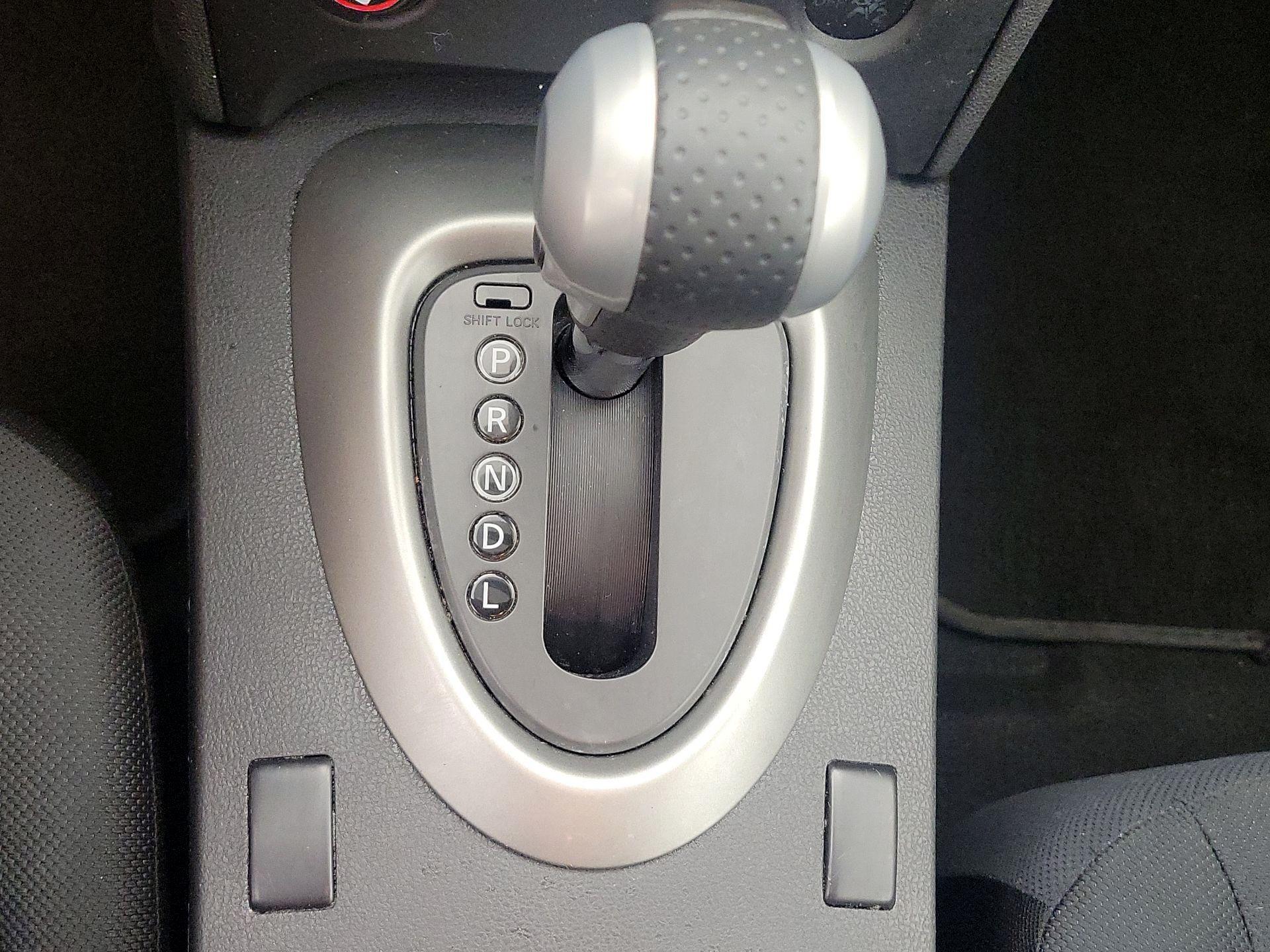 Thumbnail: 2015 Nissan Rogue - 17