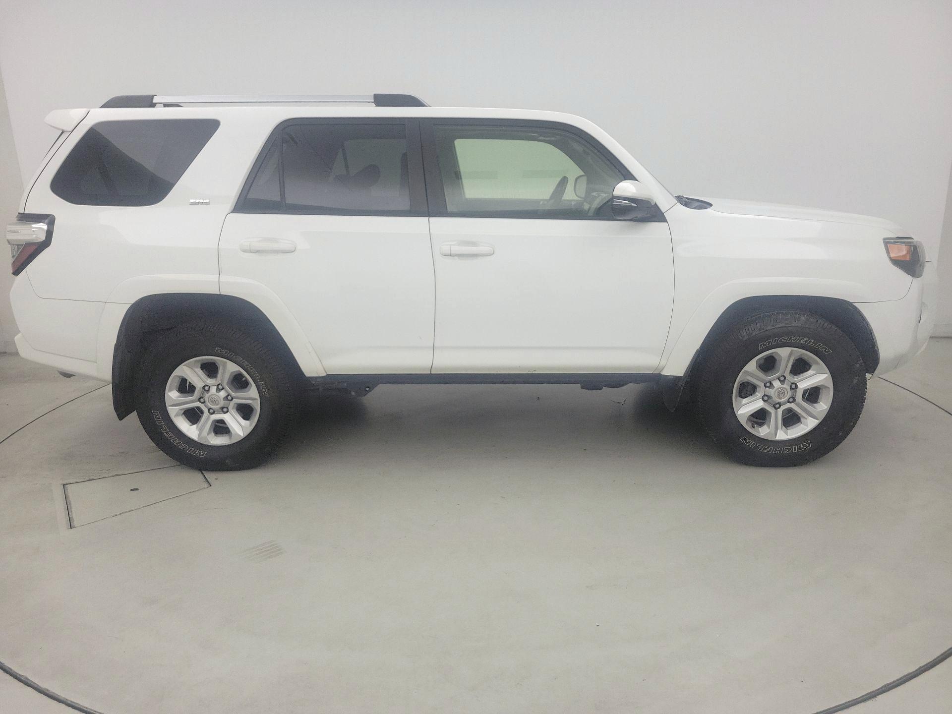 Thumbnail: 2021 Toyota 4Runner - 4