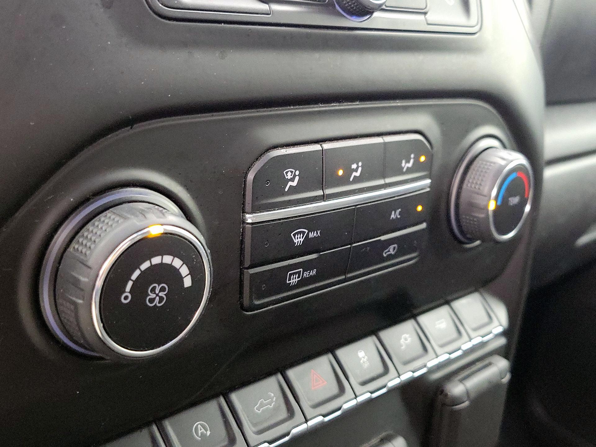 Thumbnail: 2021 Chevrolet Silverado 1500 - 16