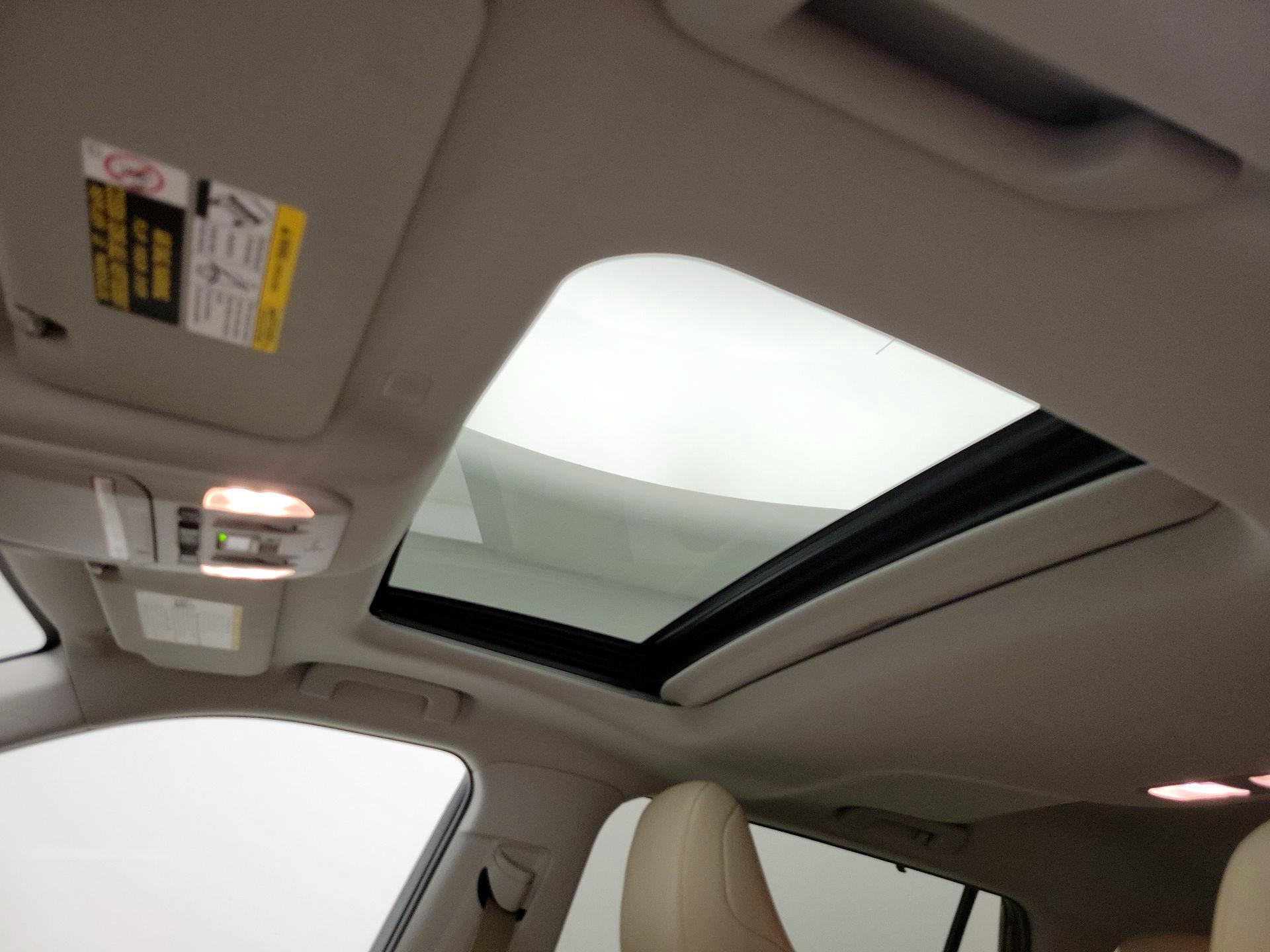 Thumbnail: 2021 Toyota Highlander - 19