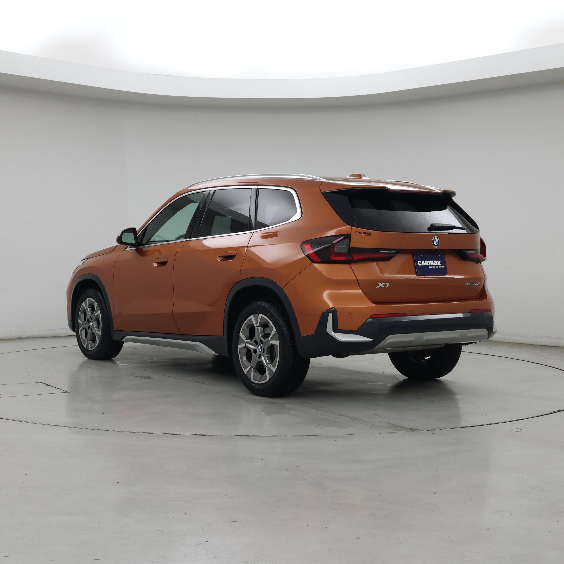 Thumbnail: 2023 BMW X1 - 2