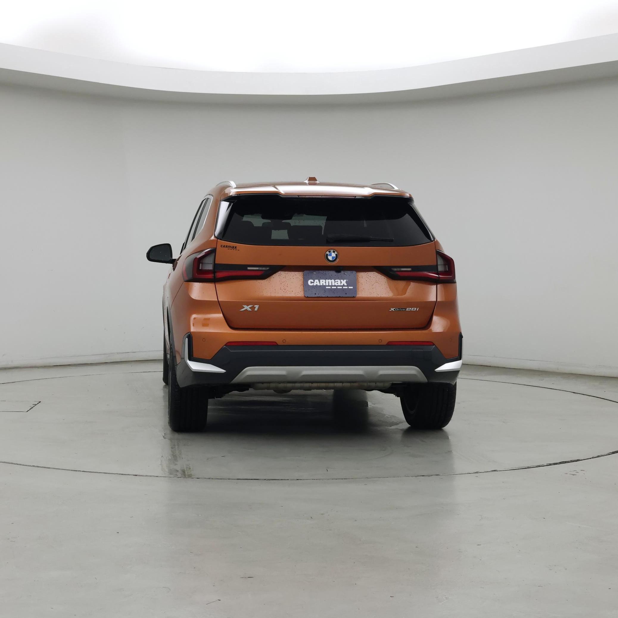 Thumbnail: 2023 BMW X1 - 6