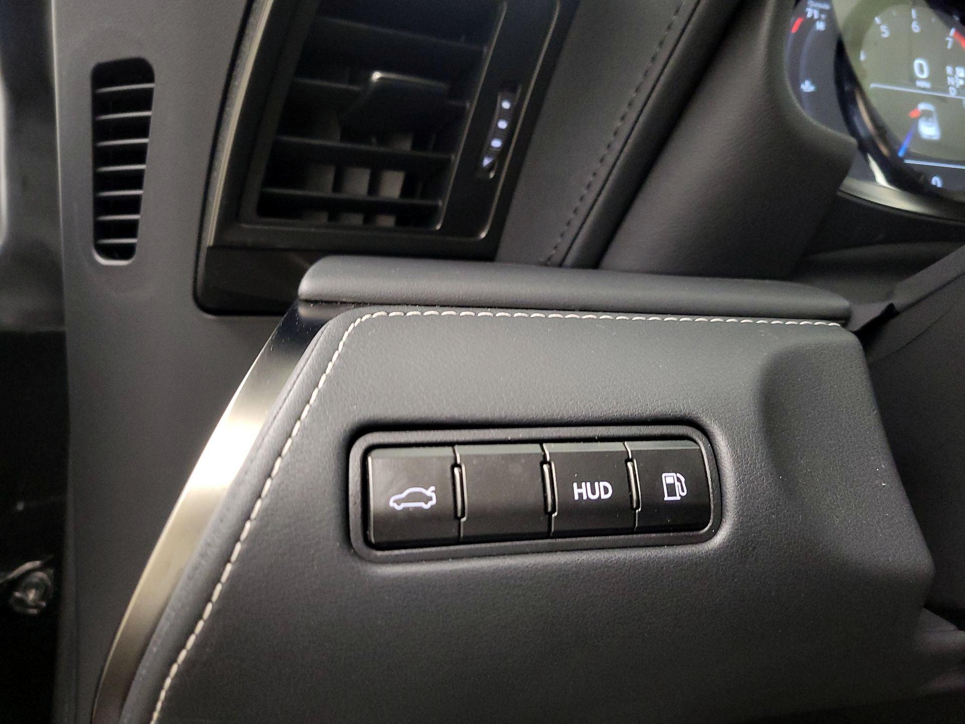 Thumbnail: 2021 Lexus LC - 13