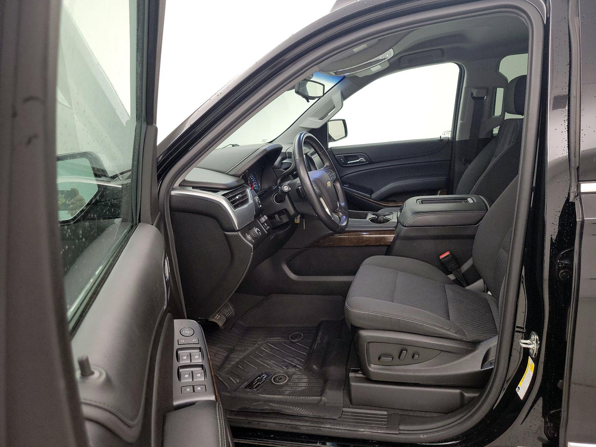 Thumbnail: 2019 Chevrolet Tahoe - 11