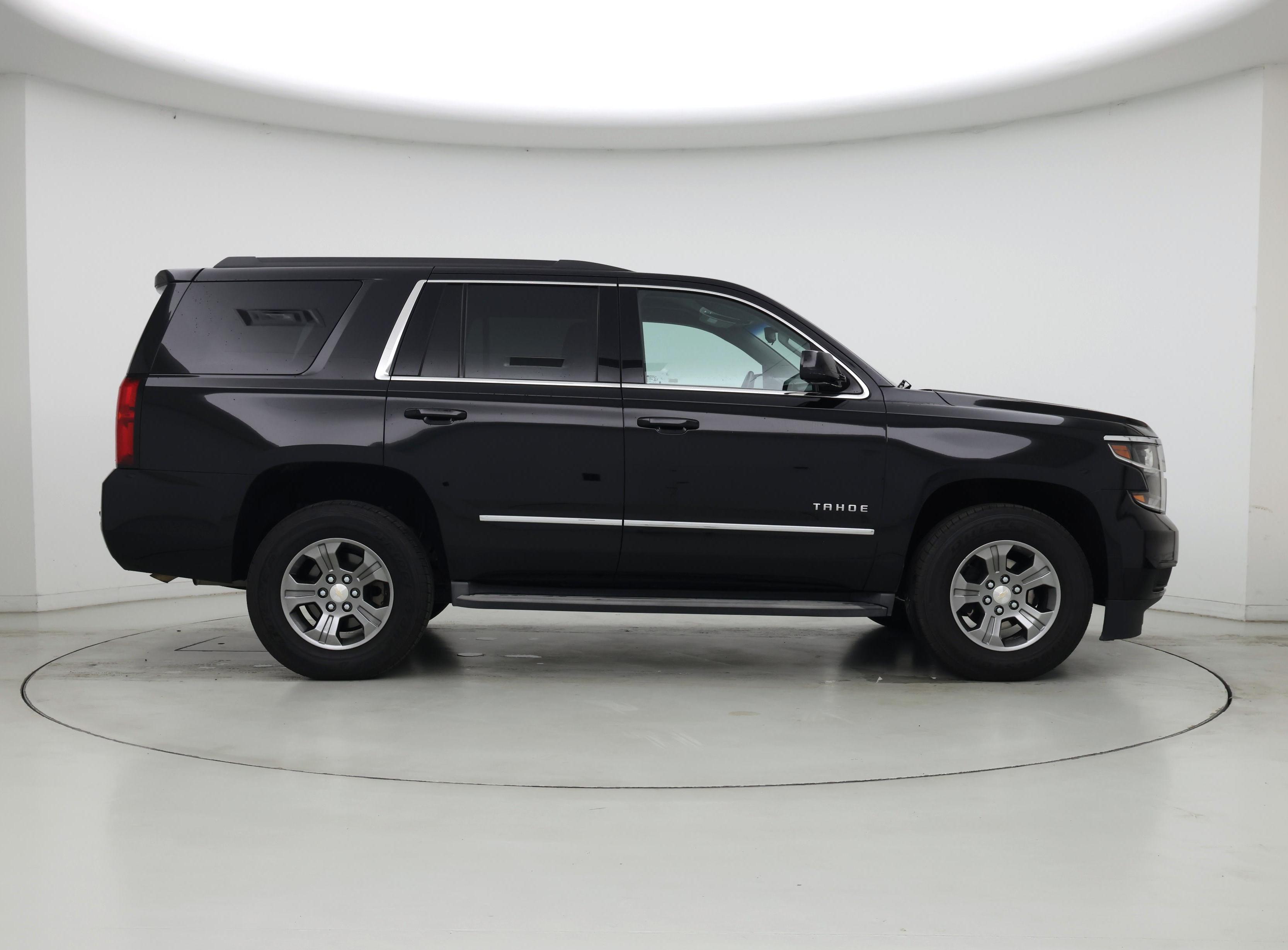 Thumbnail: 2019 Chevrolet Tahoe - 7