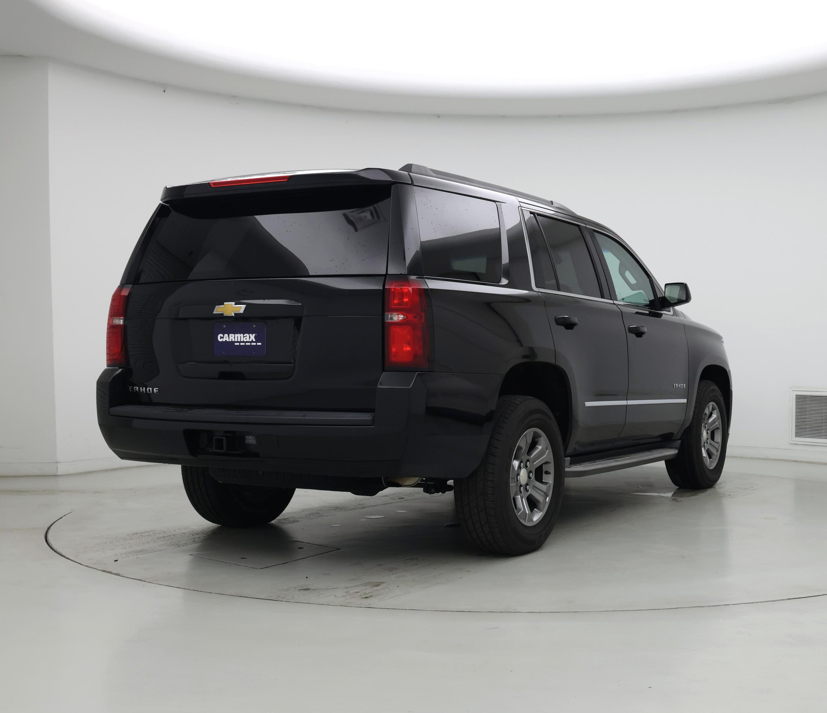 Thumbnail: 2019 Chevrolet Tahoe - 8
