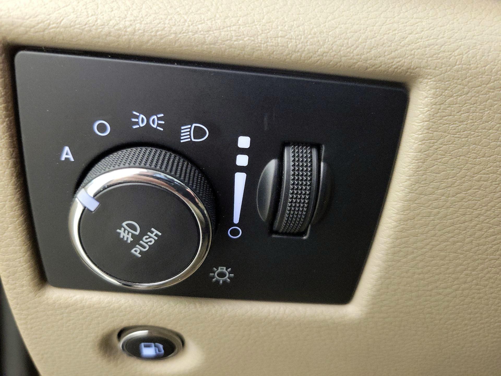 Thumbnail: 2017 Jeep Grand Cherokee - 13