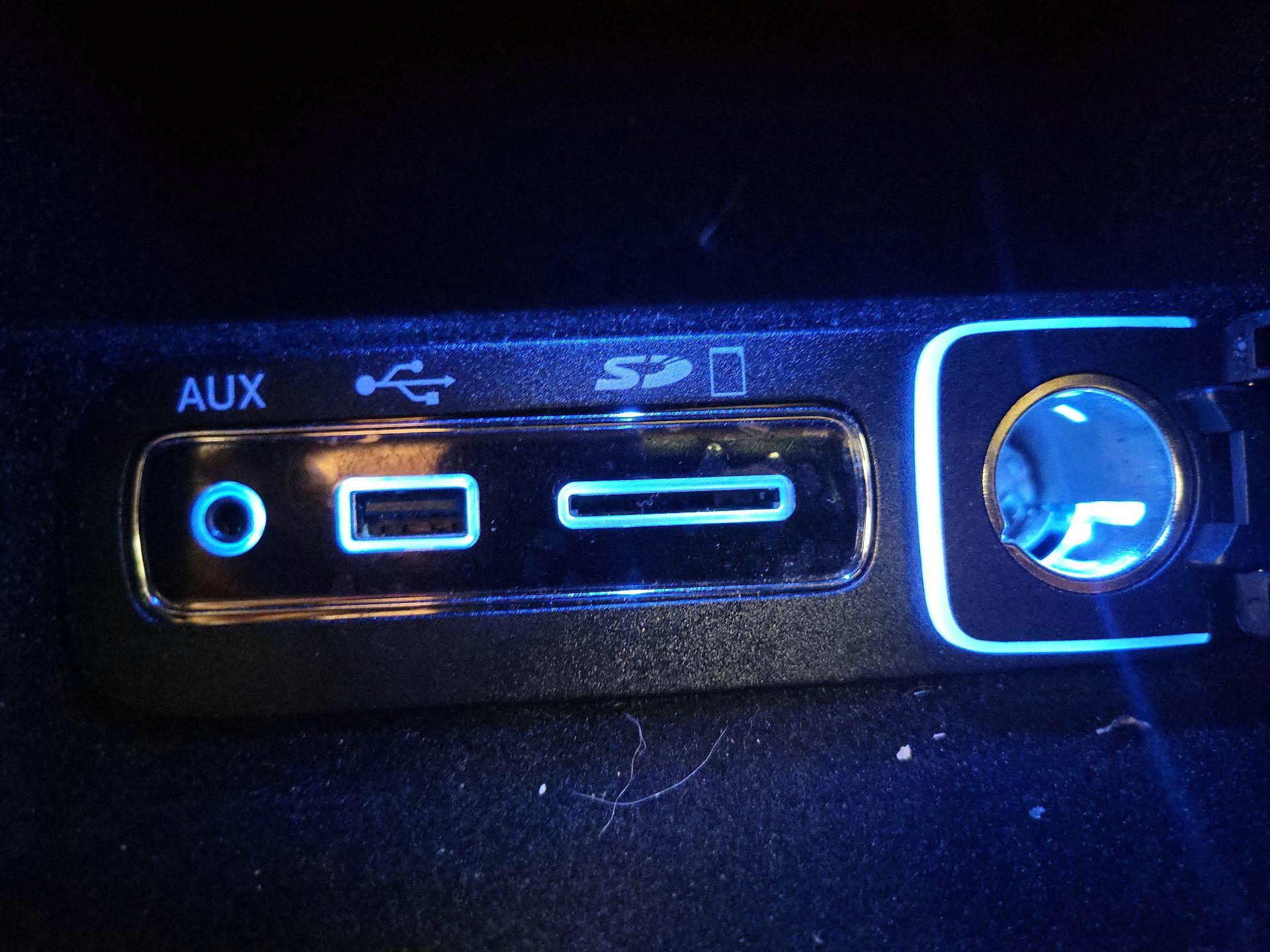 Thumbnail: 2017 Jeep Grand Cherokee - 19