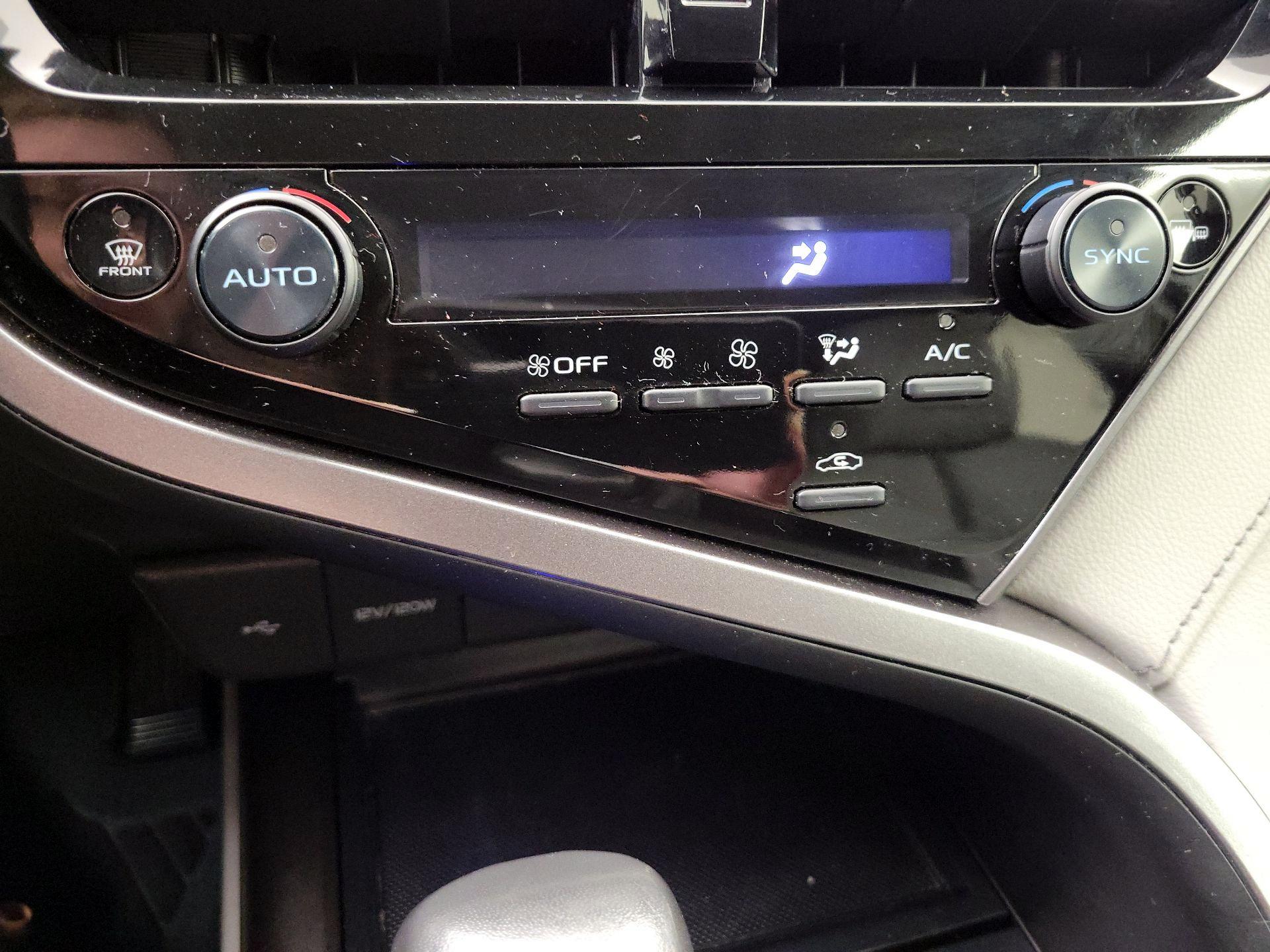 Thumbnail: 2024 Toyota Camry - 16