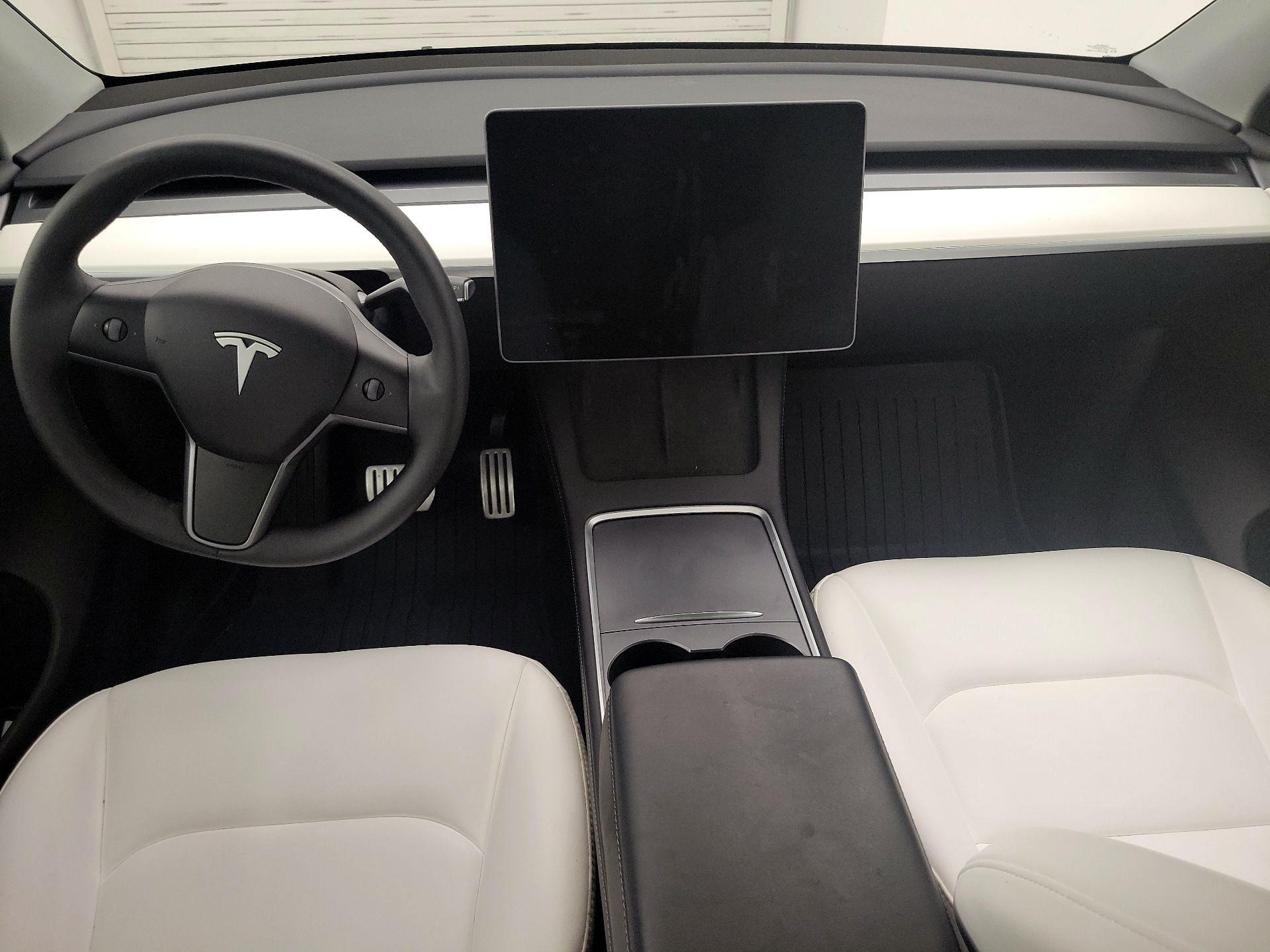 Thumbnail: 2024 Tesla Model Y - 9