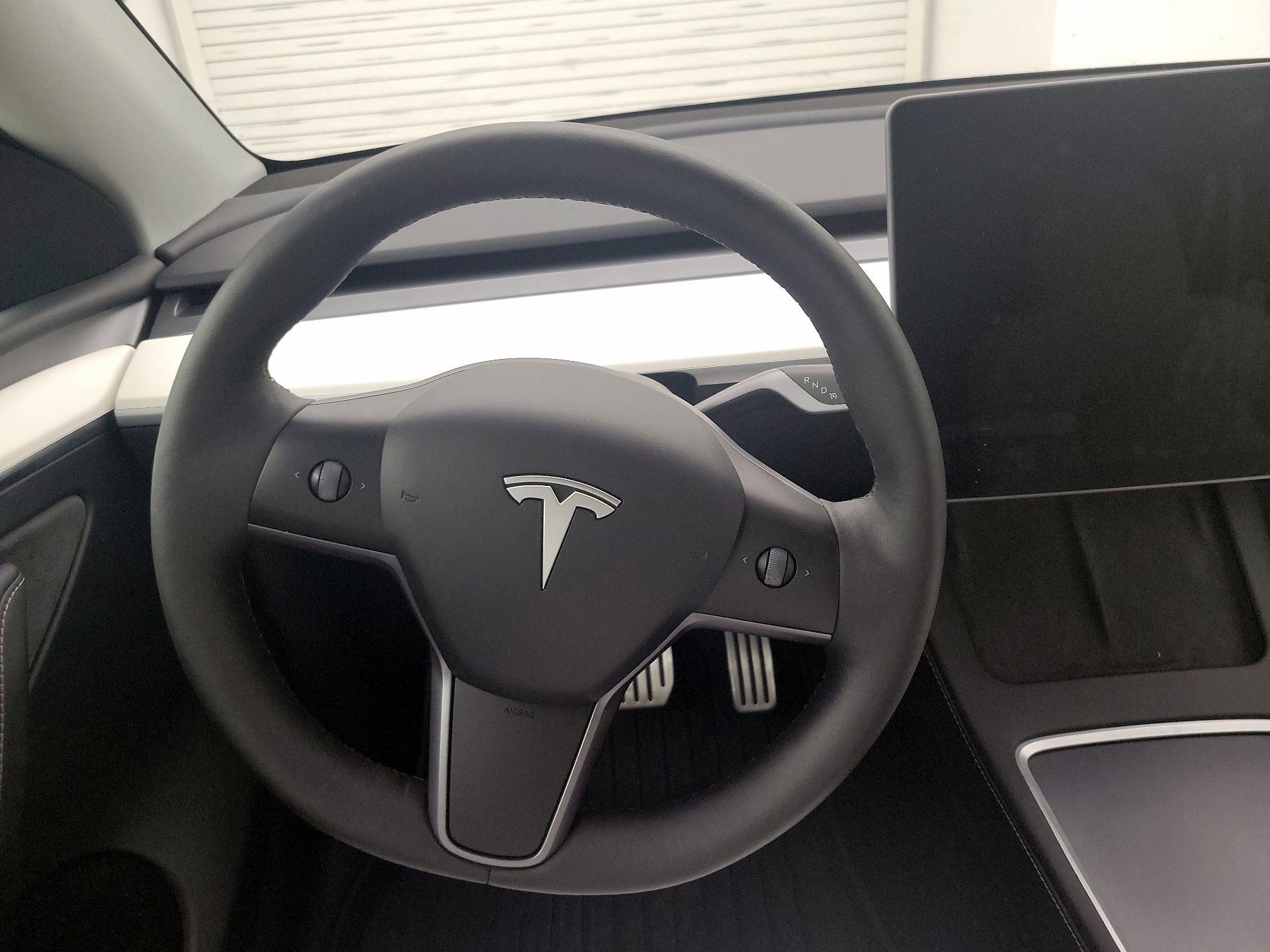 Thumbnail: 2024 Tesla Model Y - 10