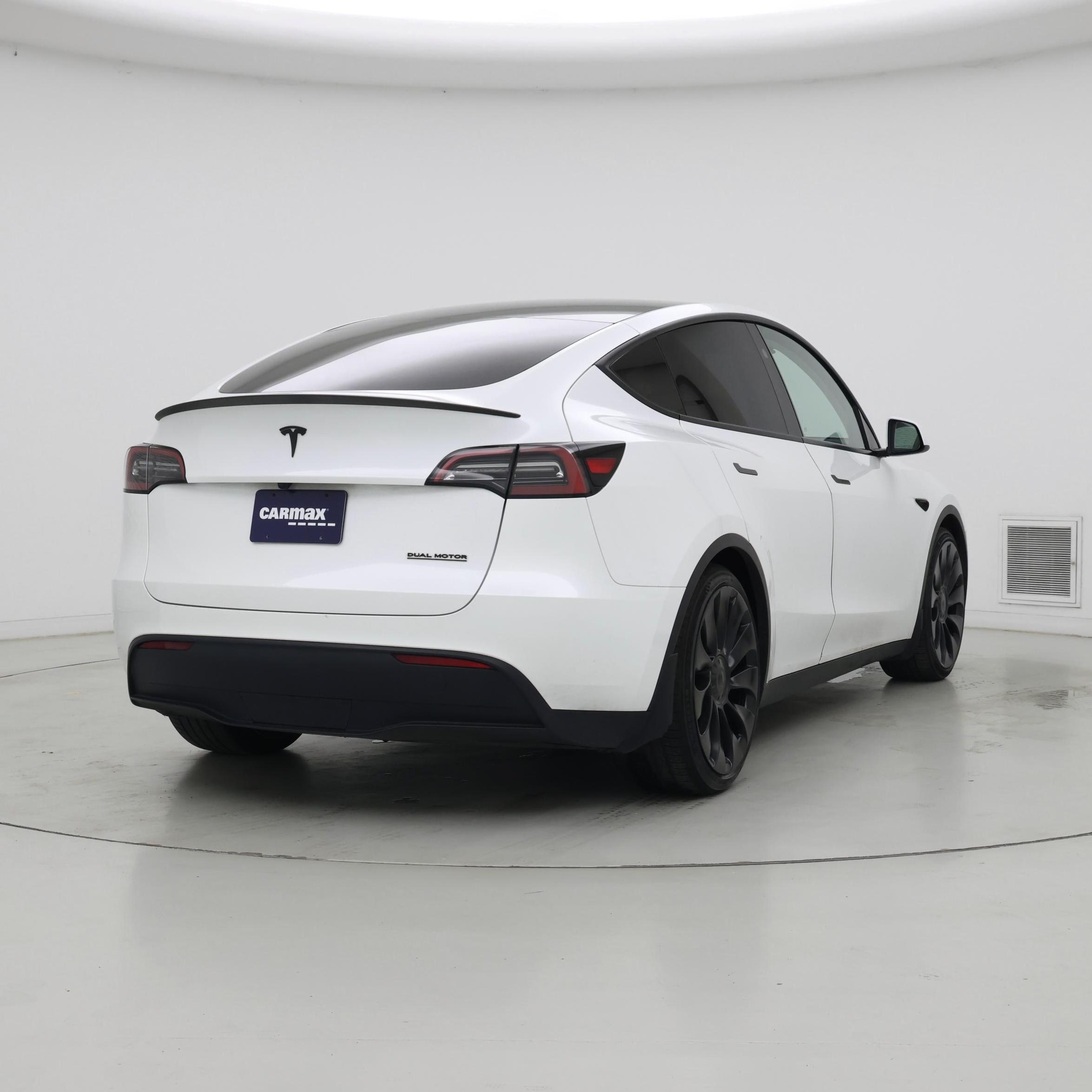 Thumbnail: 2024 Tesla Model Y - 8
