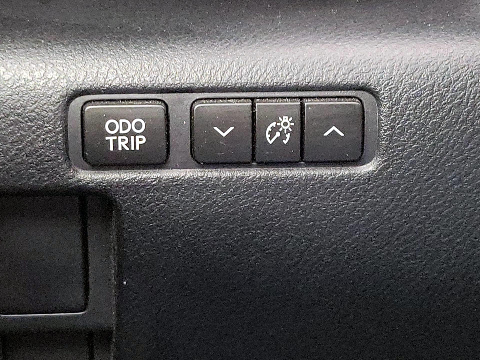 Thumbnail: 2016 Lexus IS - 11