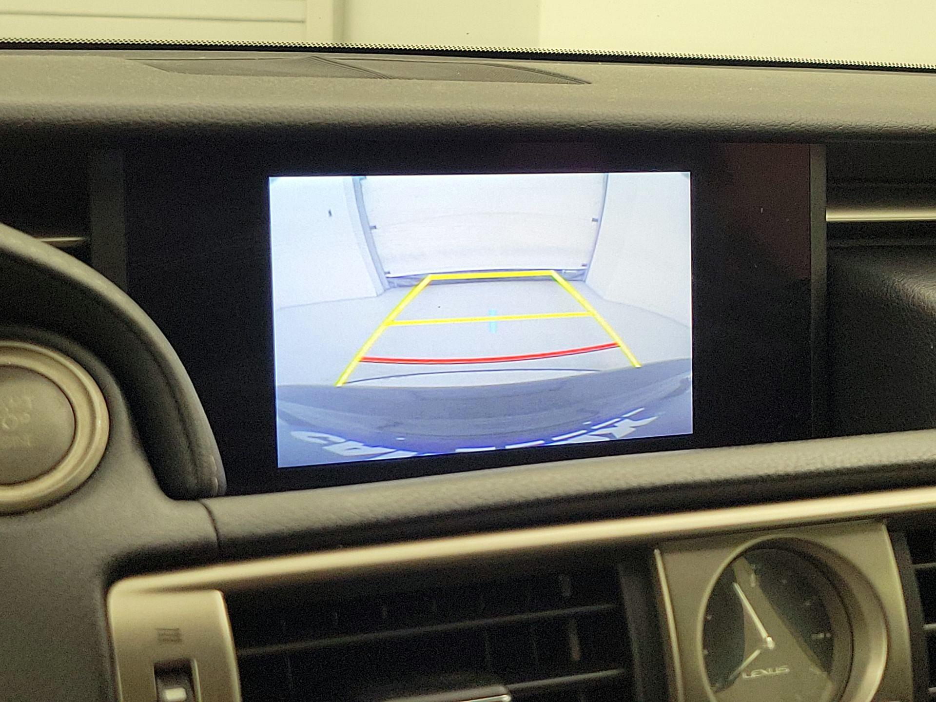 Thumbnail: 2016 Lexus IS - 12