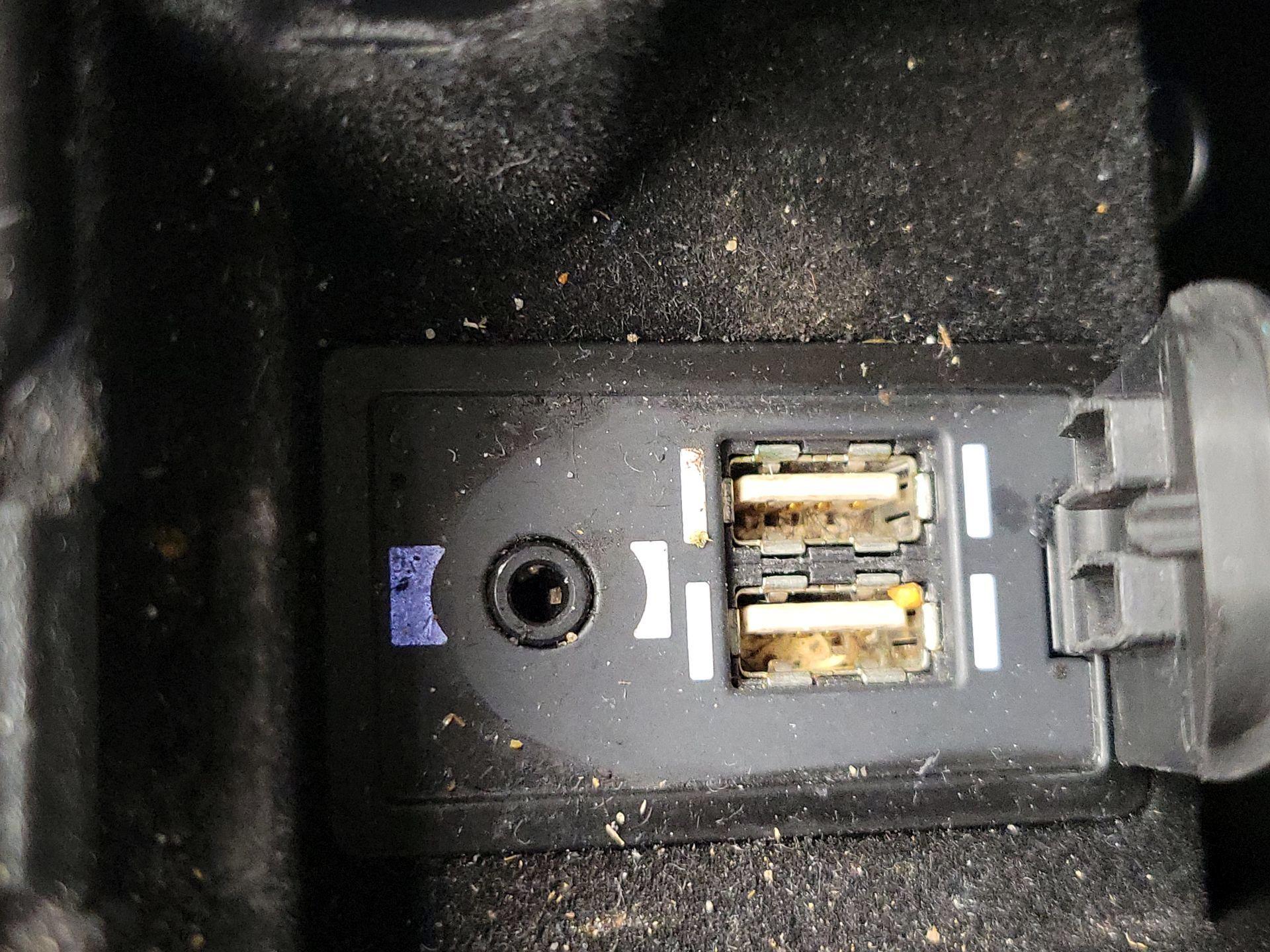 Thumbnail: 2016 Lexus IS - 16