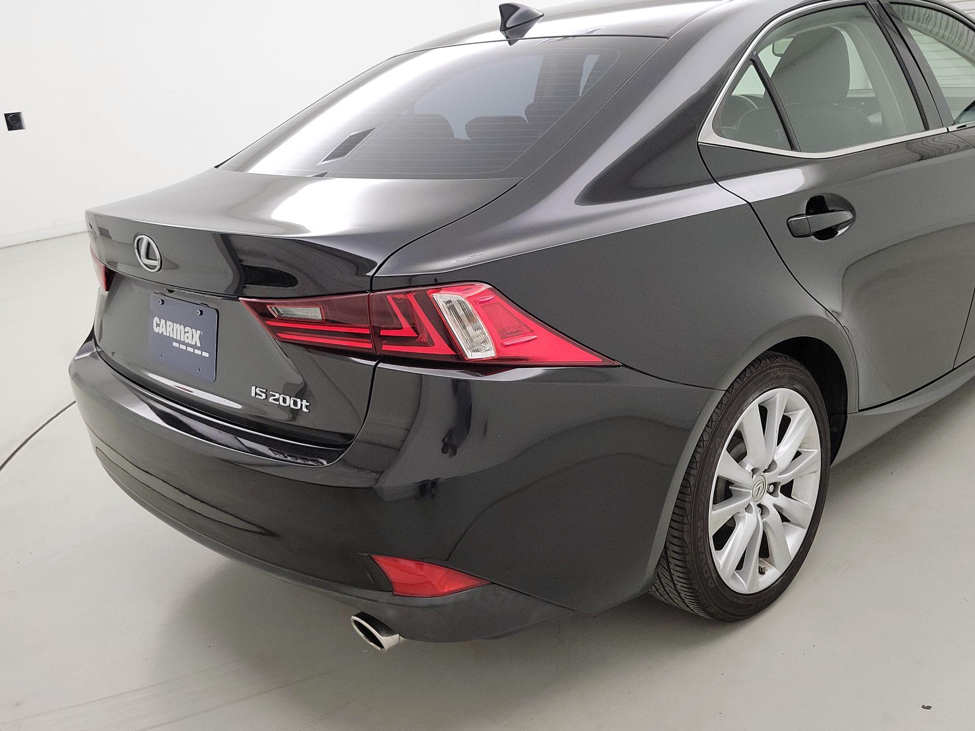 Thumbnail: 2016 Lexus IS - 5