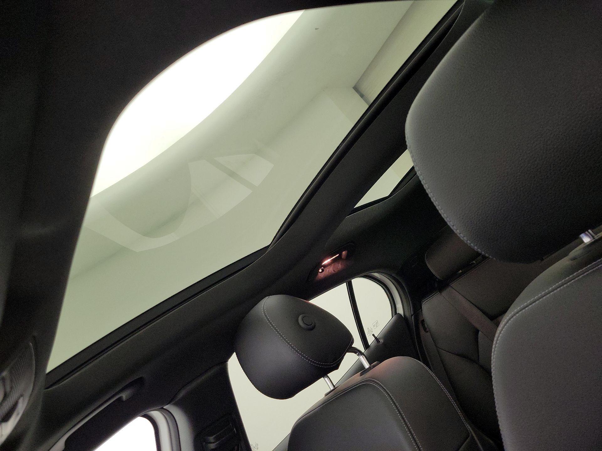 Thumbnail: 2020 Mercedes-Benz GLA - 19