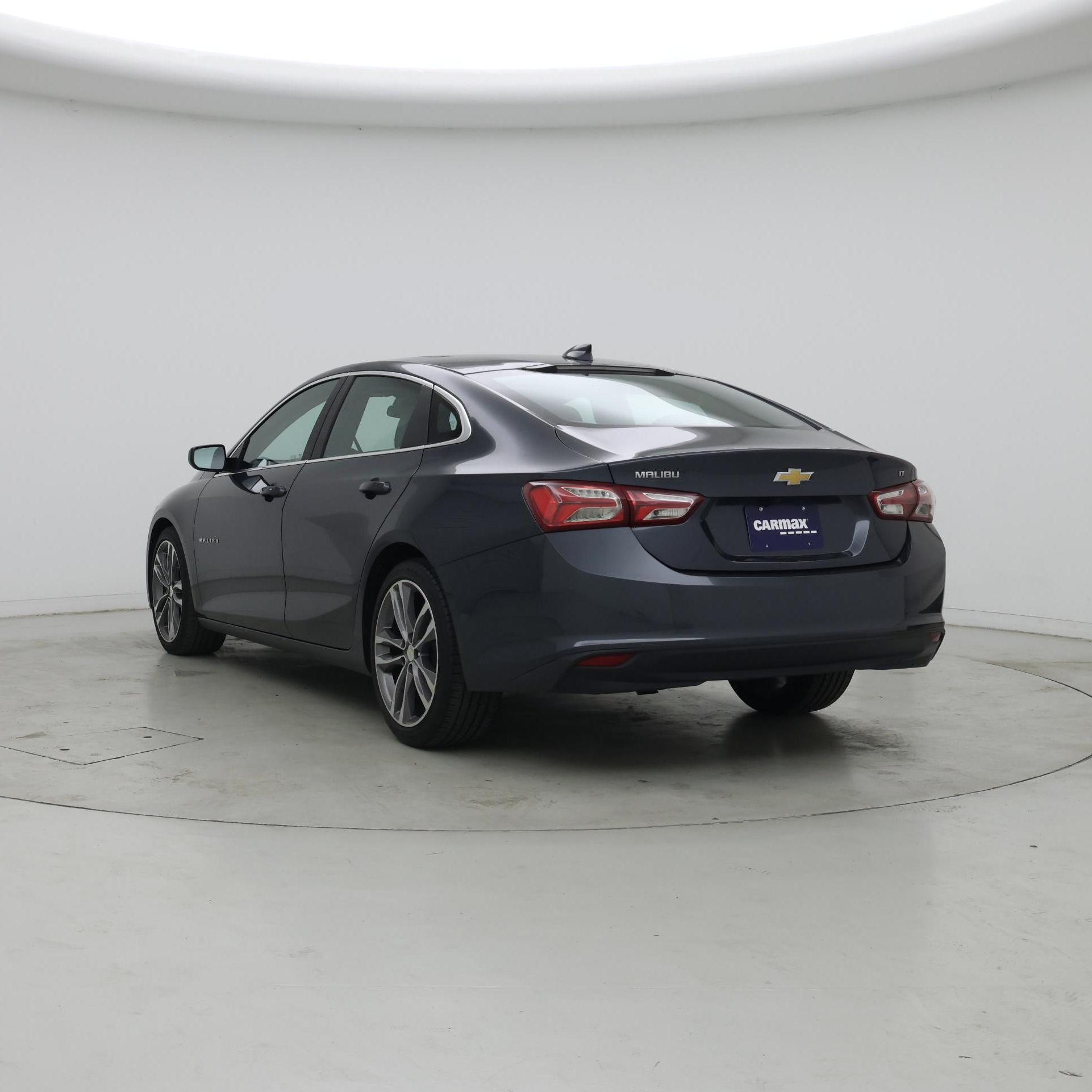 Thumbnail: 2021 Chevrolet Malibu - 2