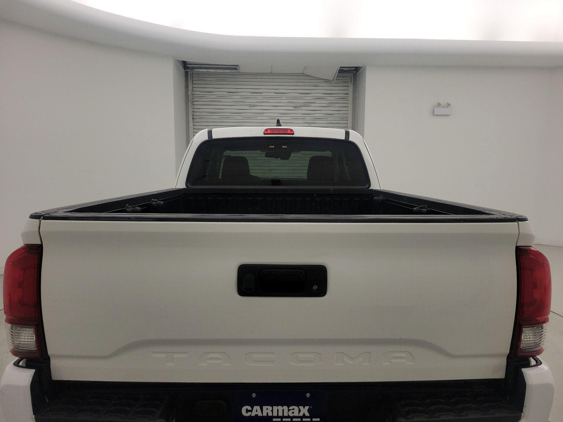 Thumbnail: 2023 Toyota Tacoma - 20