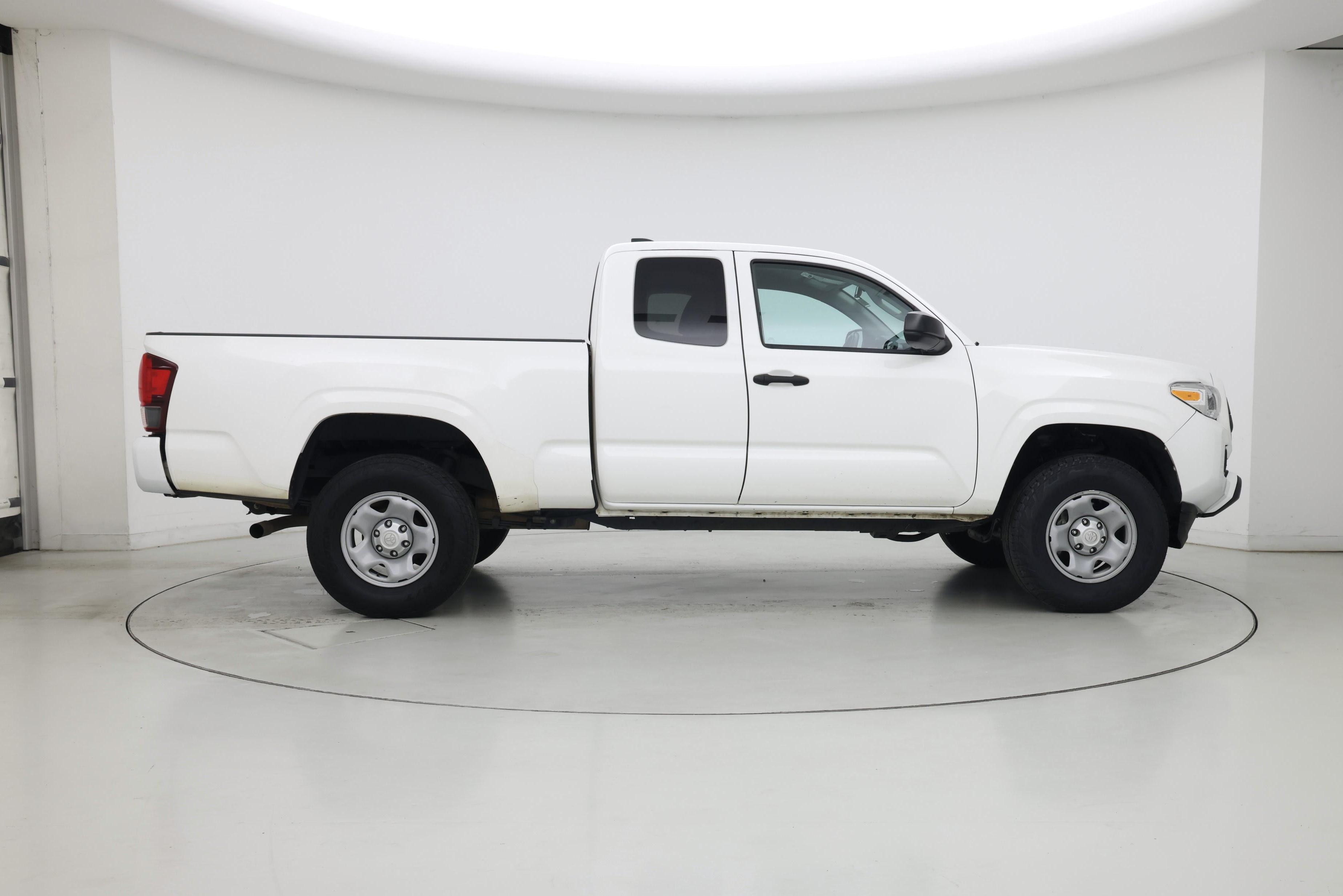 Thumbnail: 2023 Toyota Tacoma - 7