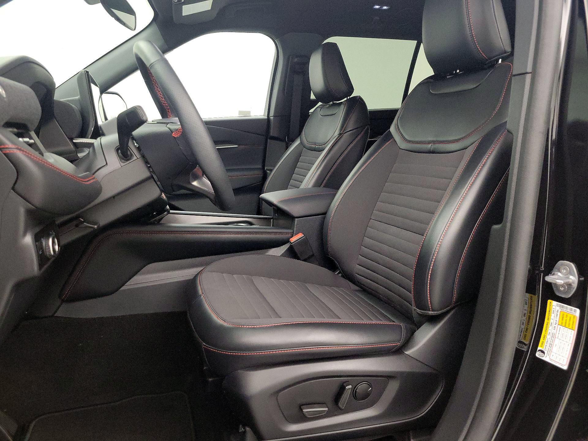 Thumbnail: 2025 Ford Explorer - 11