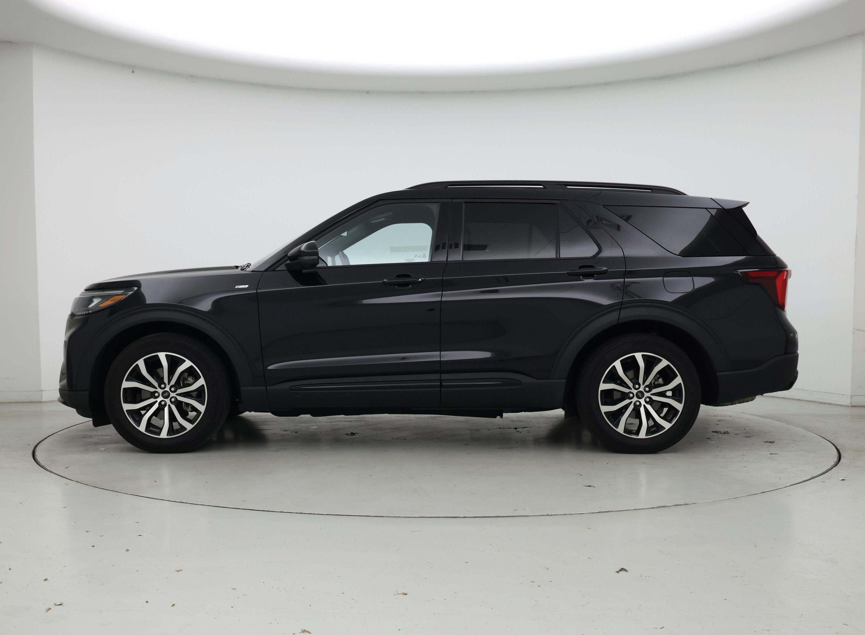 Thumbnail: 2025 Ford Explorer - 3