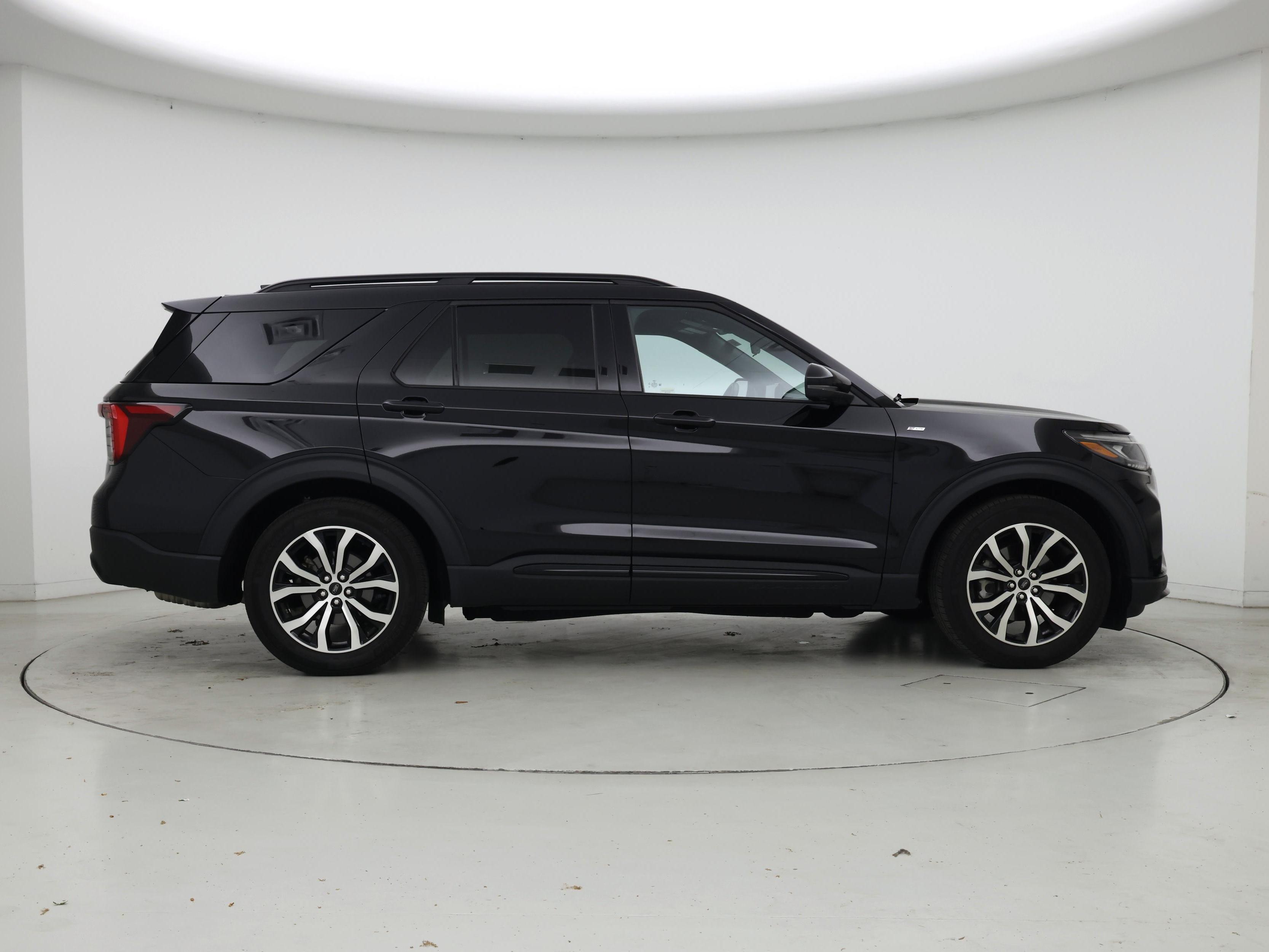 Thumbnail: 2025 Ford Explorer - 7