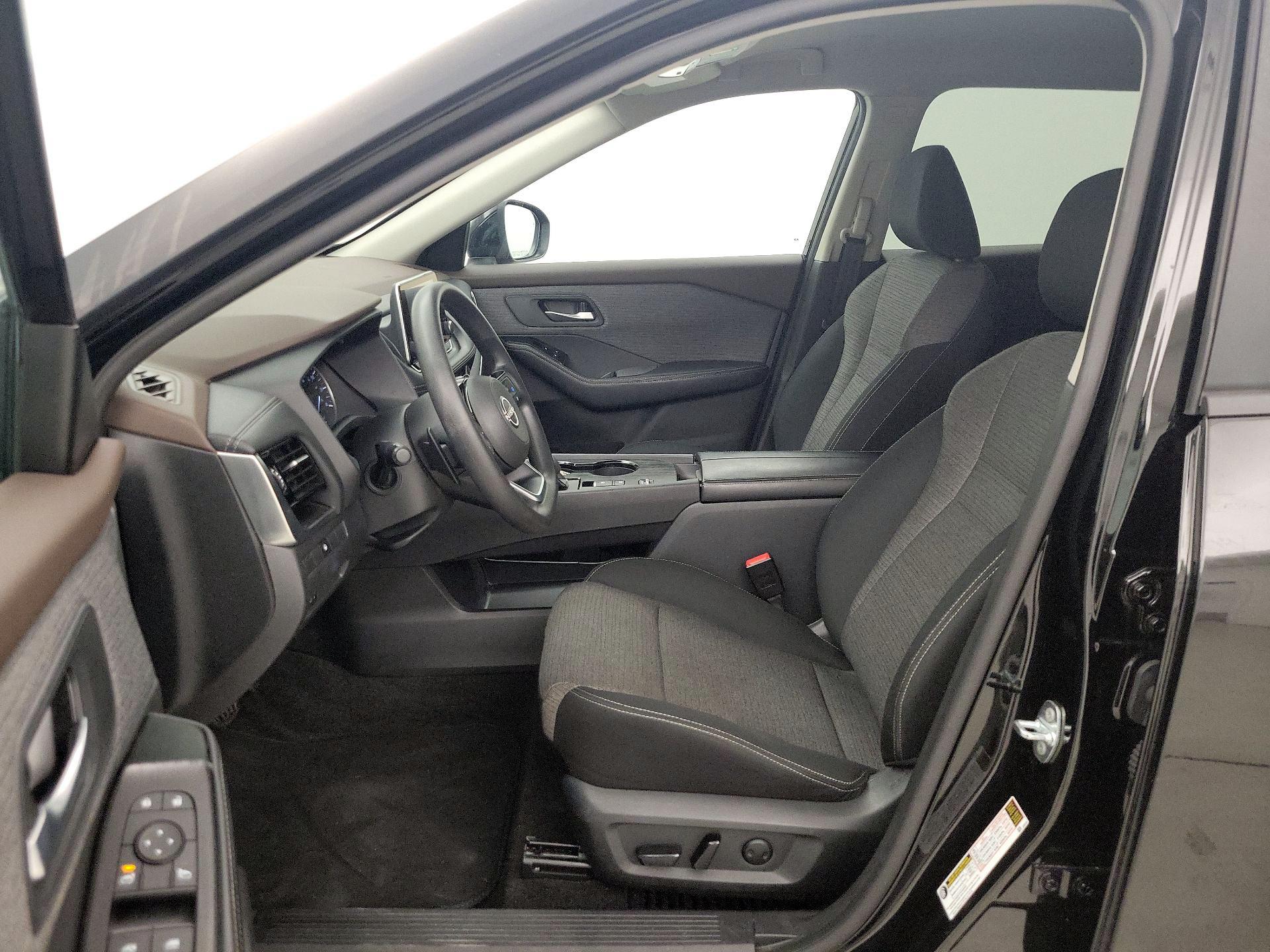 Thumbnail: 2022 Nissan Rogue - 11