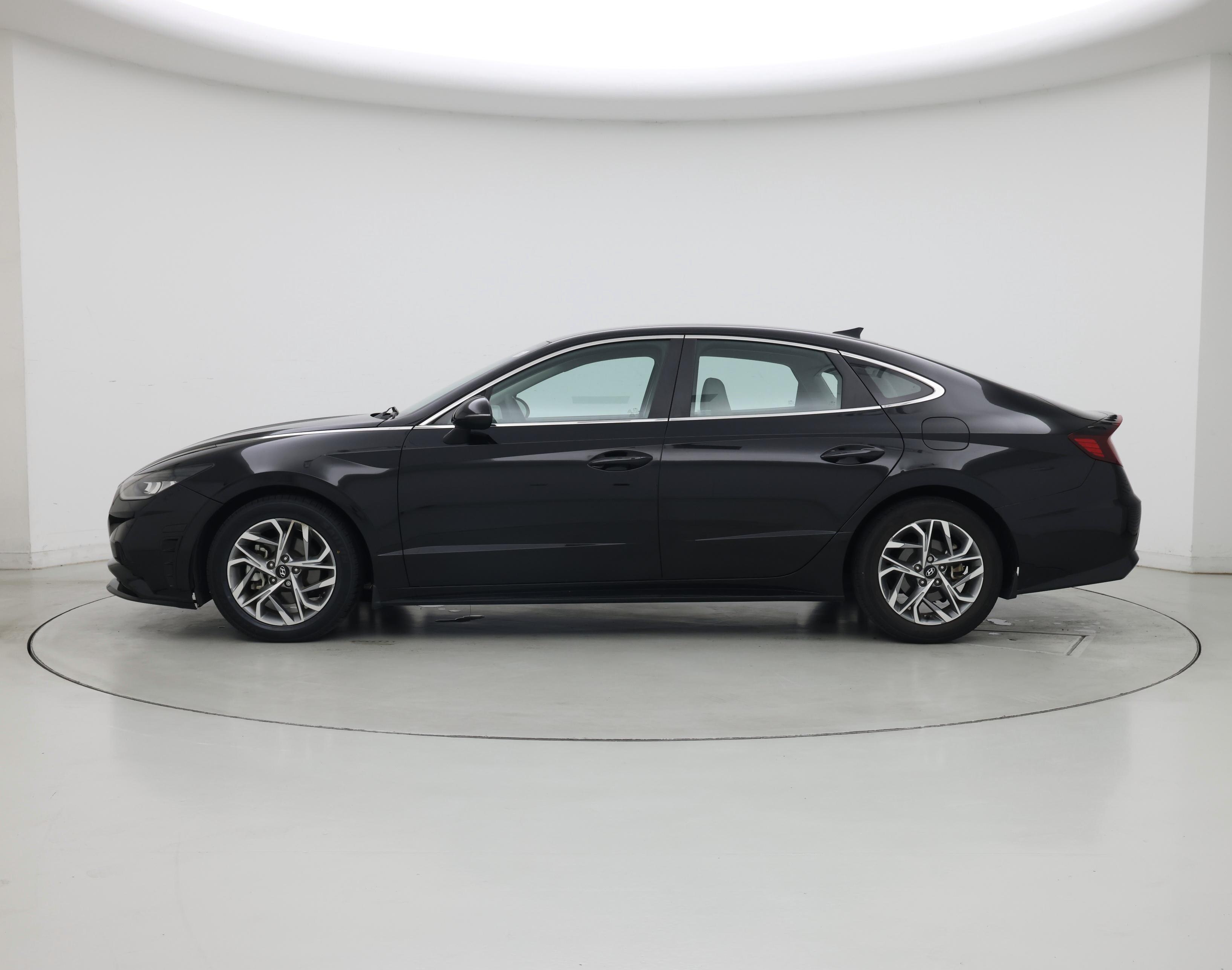 Thumbnail: 2021 Hyundai Sonata - 3