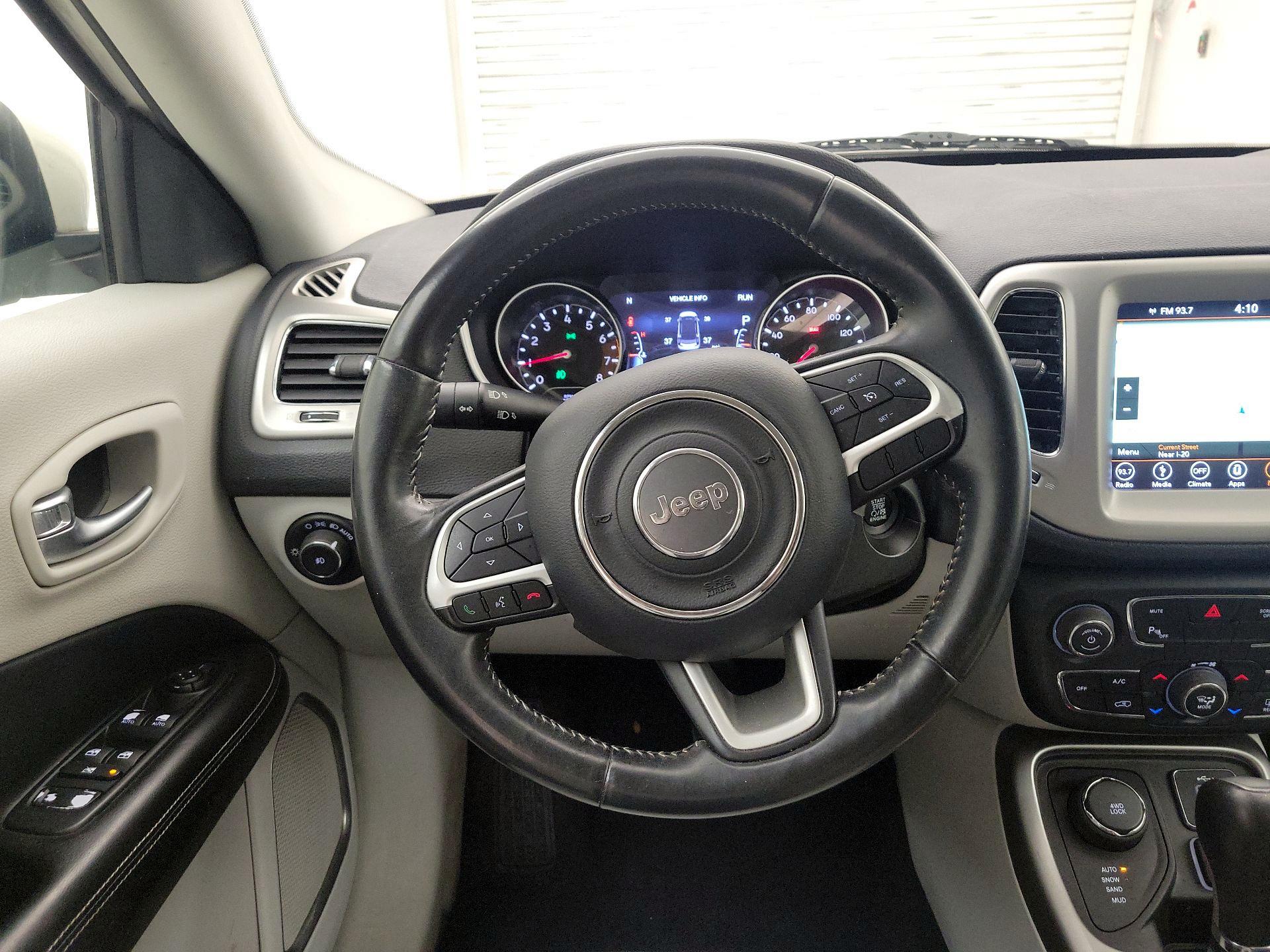 Thumbnail: 2019 Jeep Compass - 10