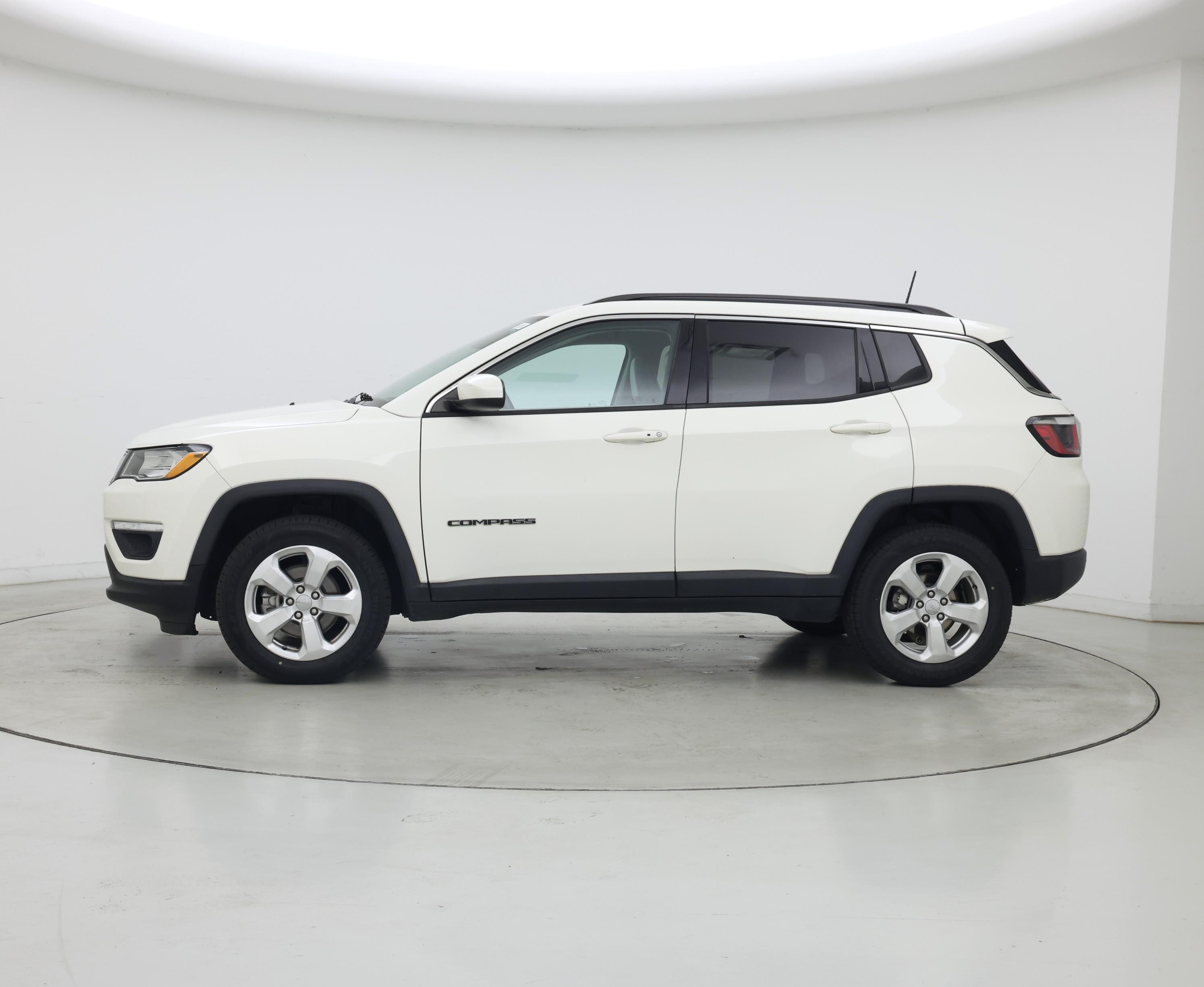 Thumbnail: 2019 Jeep Compass - 3