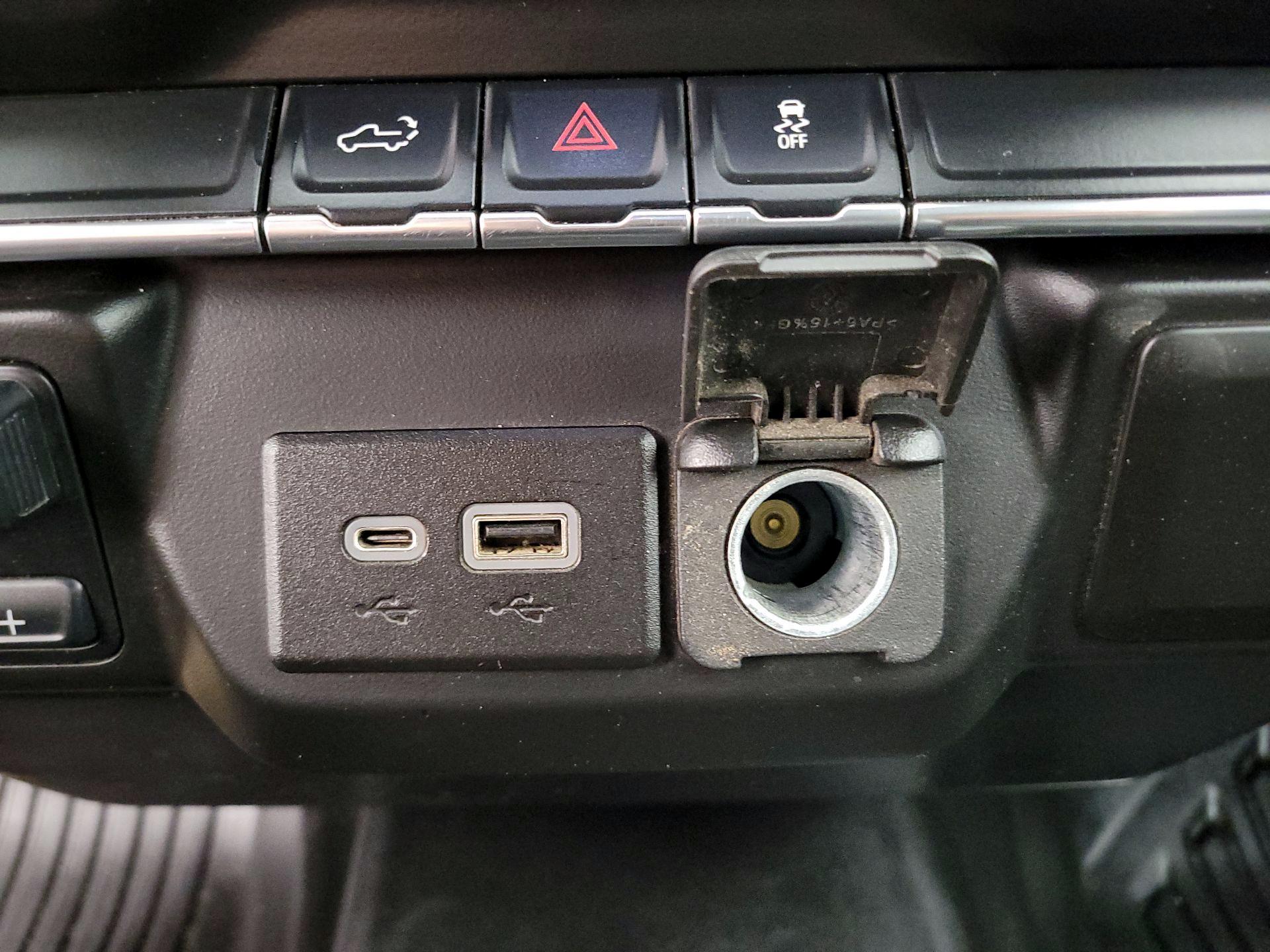 Thumbnail: 2021 Chevrolet Silverado 2500 - 18