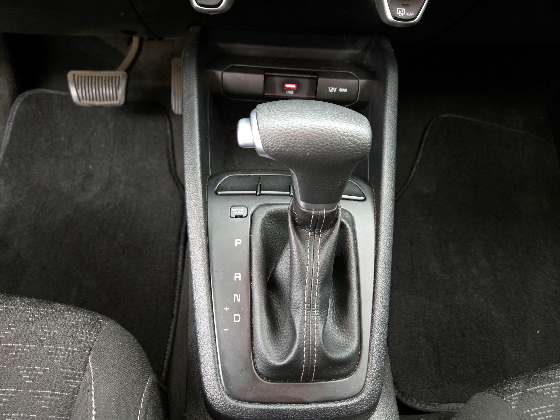 Thumbnail: 2021 Kia Rio - 17