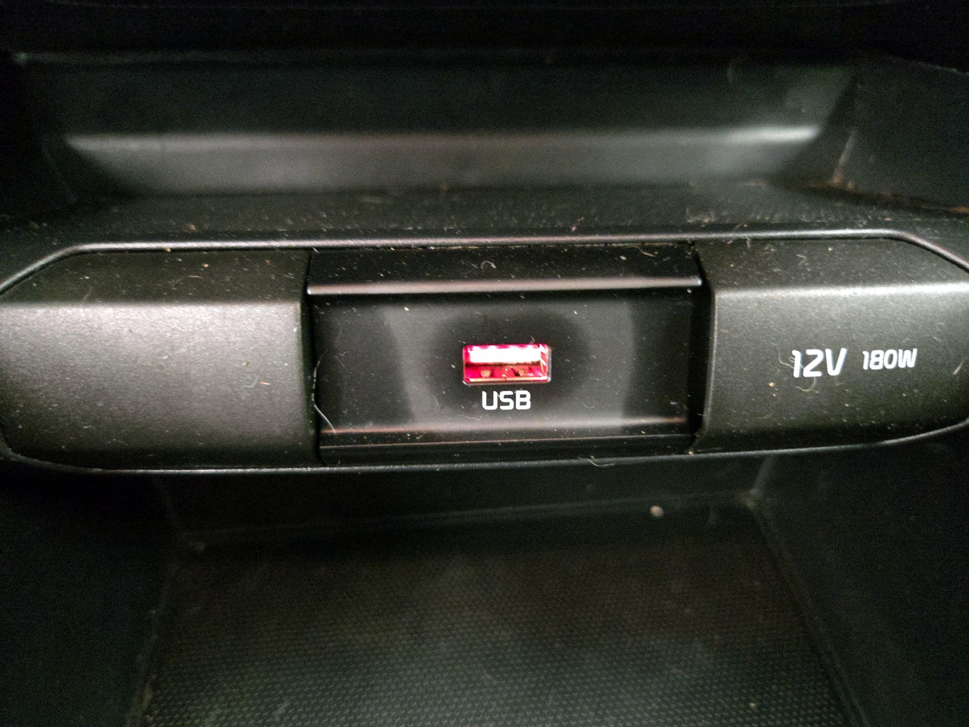 Thumbnail: 2021 Kia Rio - 18