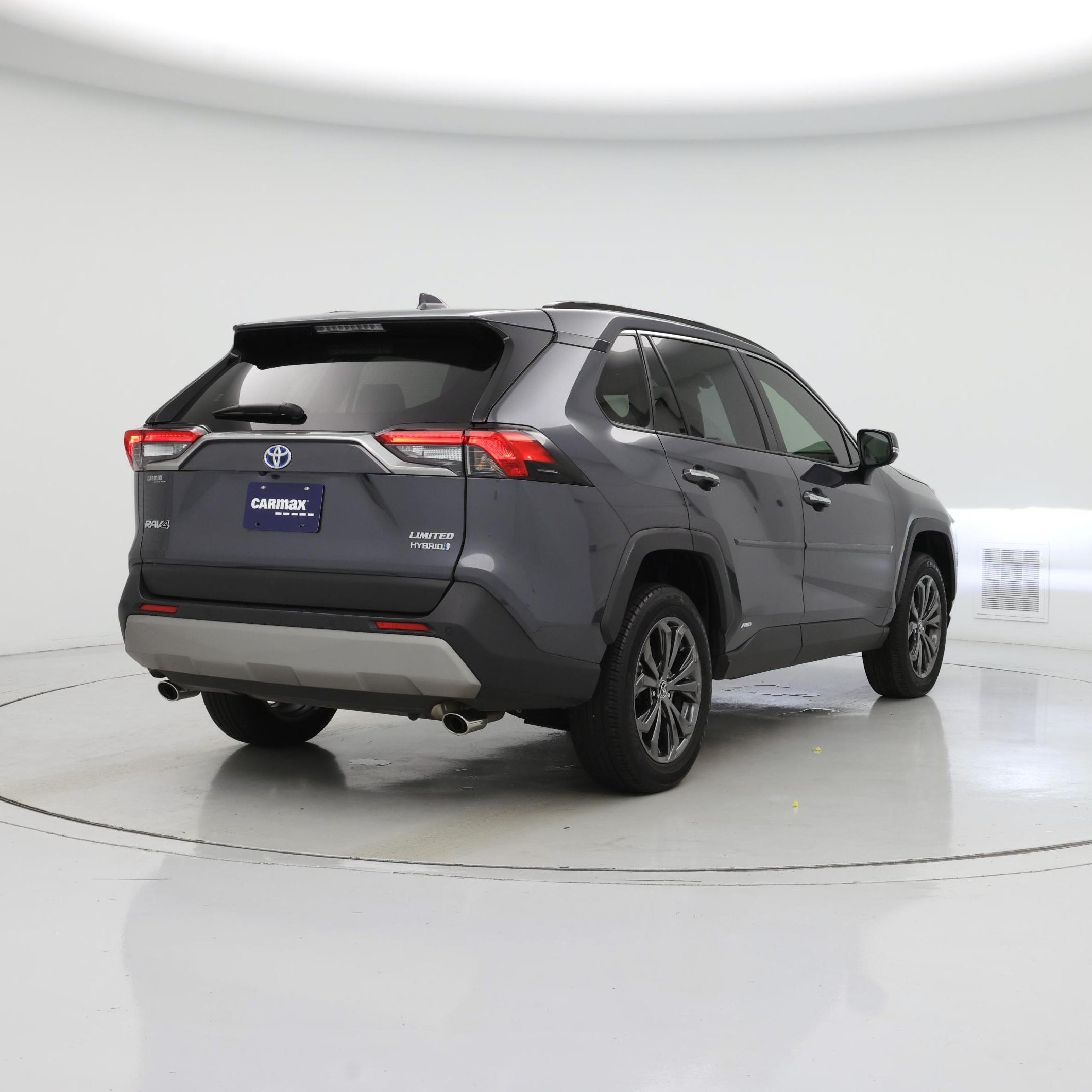 Thumbnail: 2022 Toyota RAV4 - 8