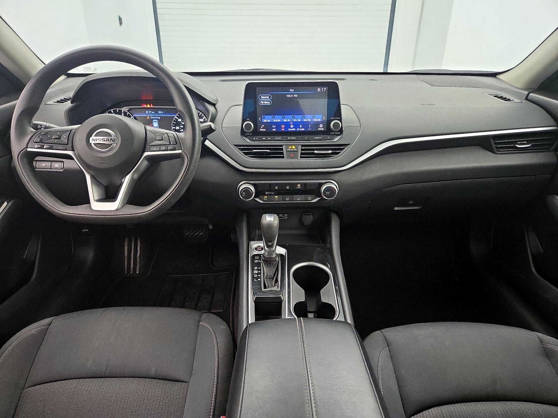 Thumbnail: 2021 Nissan Altima - 9