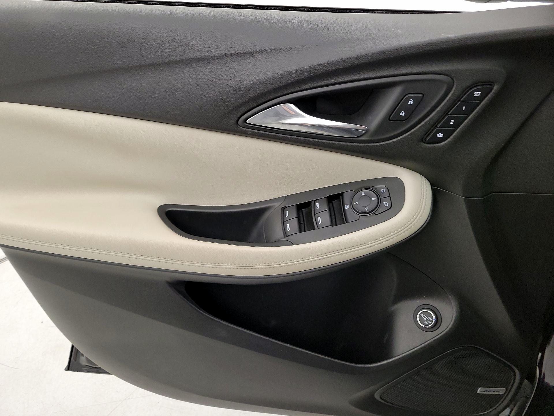 Thumbnail: 2020 Buick Encore GX - 12