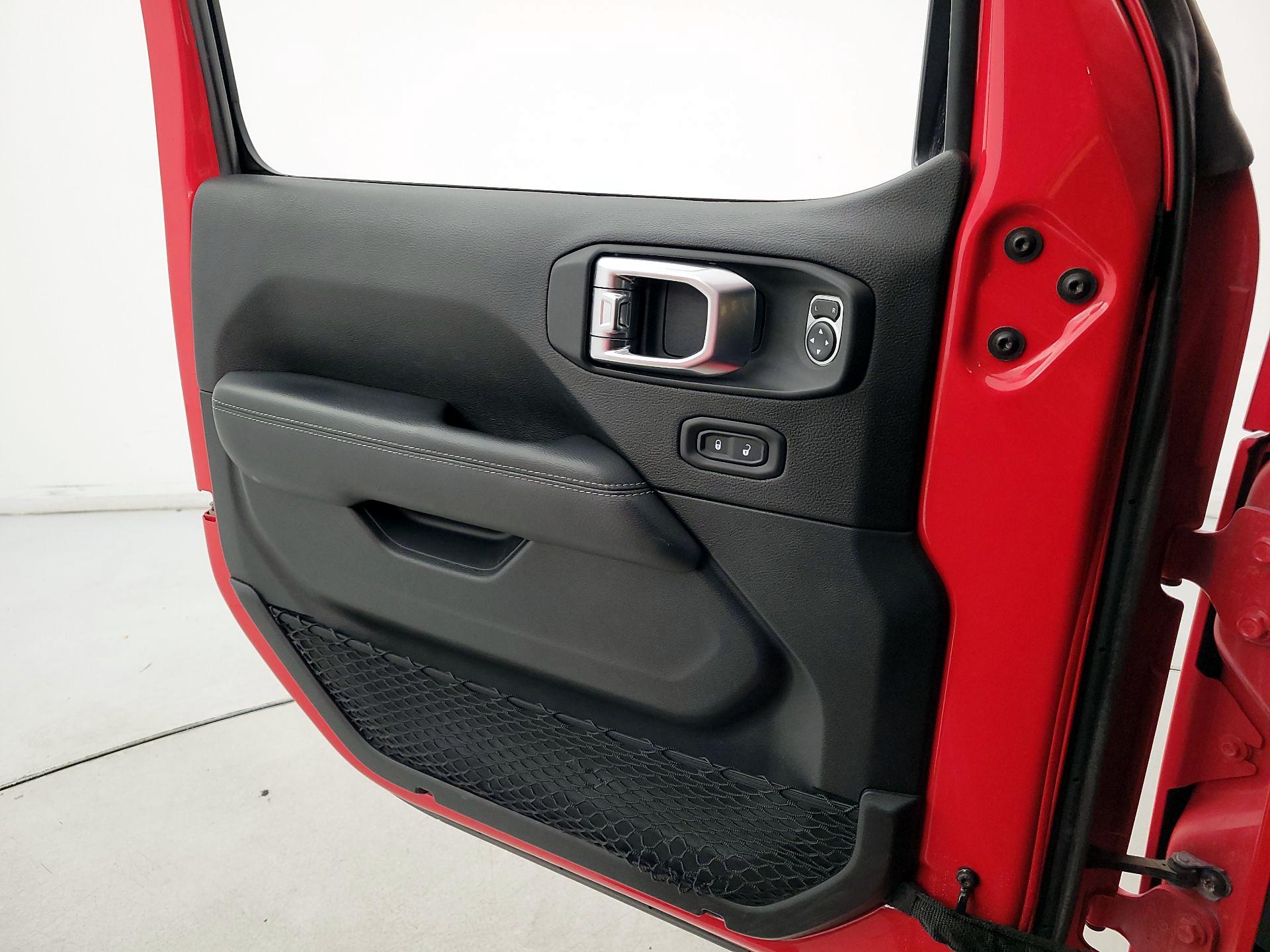 Thumbnail: 2020 Jeep Wrangler - 12