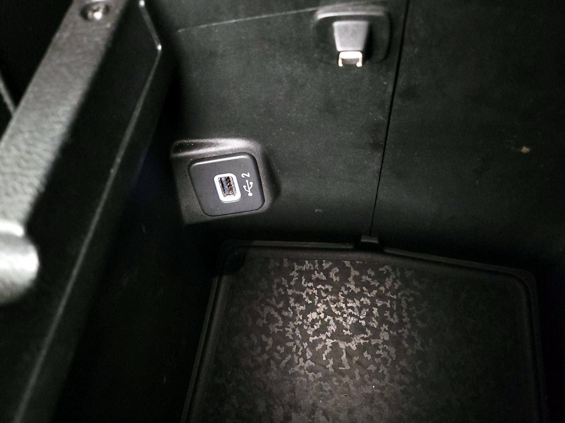Thumbnail: 2020 Jeep Wrangler - 18
