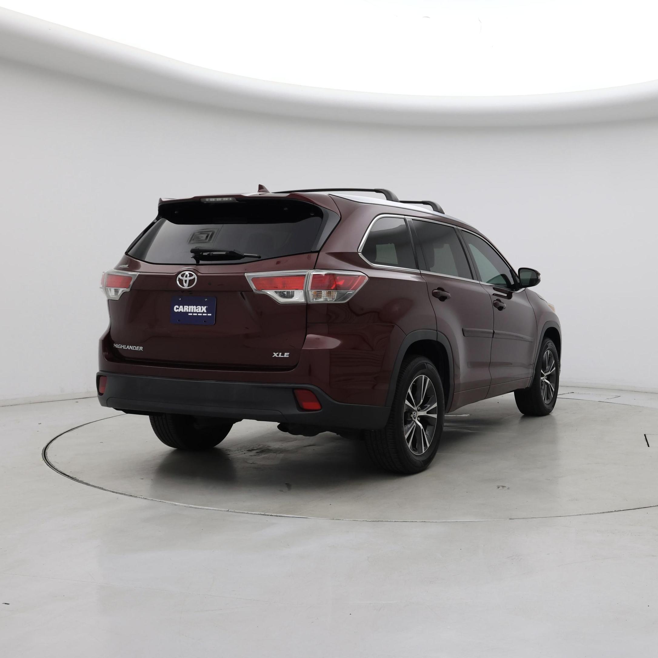Thumbnail: 2016 Toyota Highlander - 8