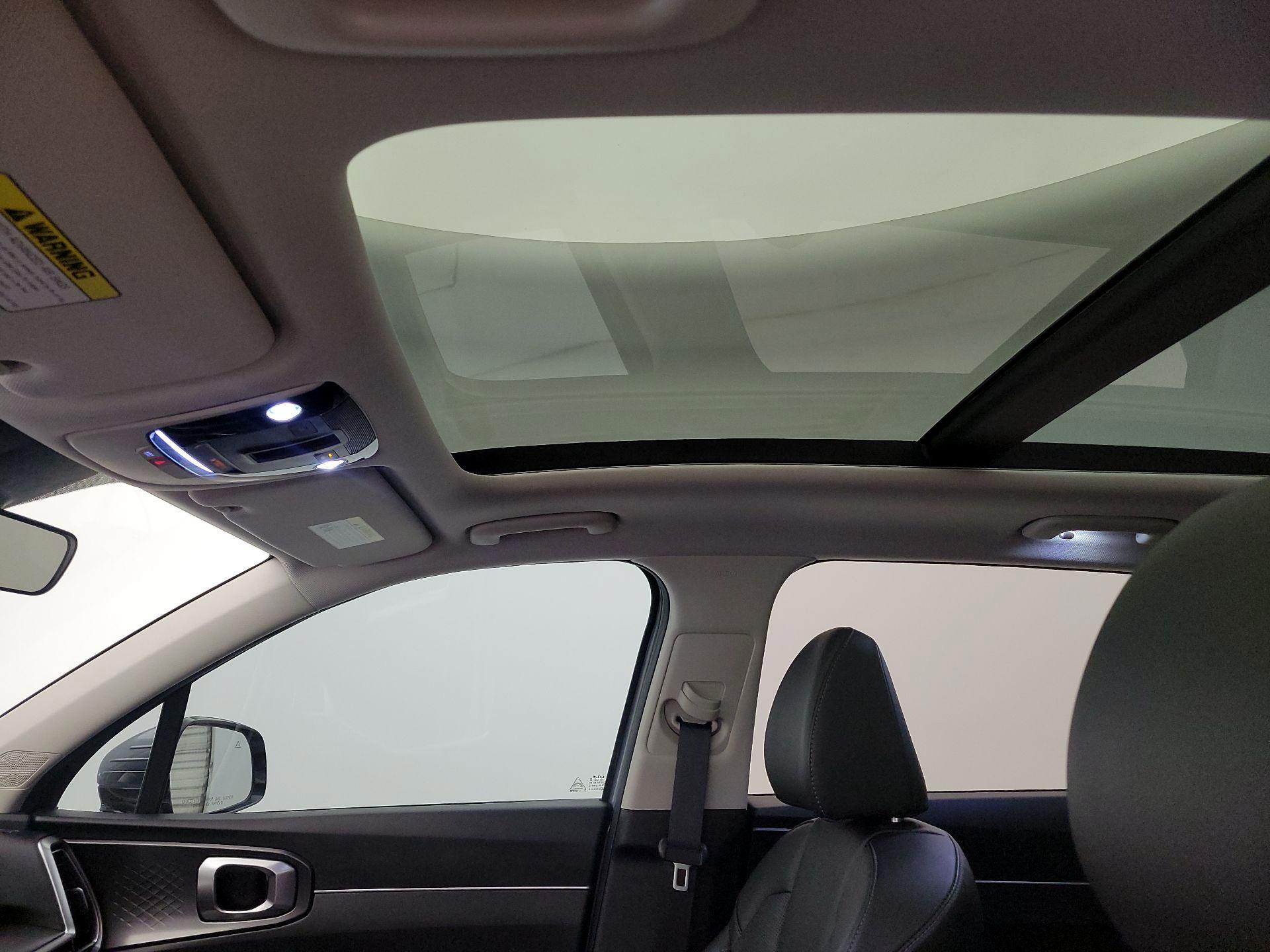 Thumbnail: 2024 Kia Sorento - 20