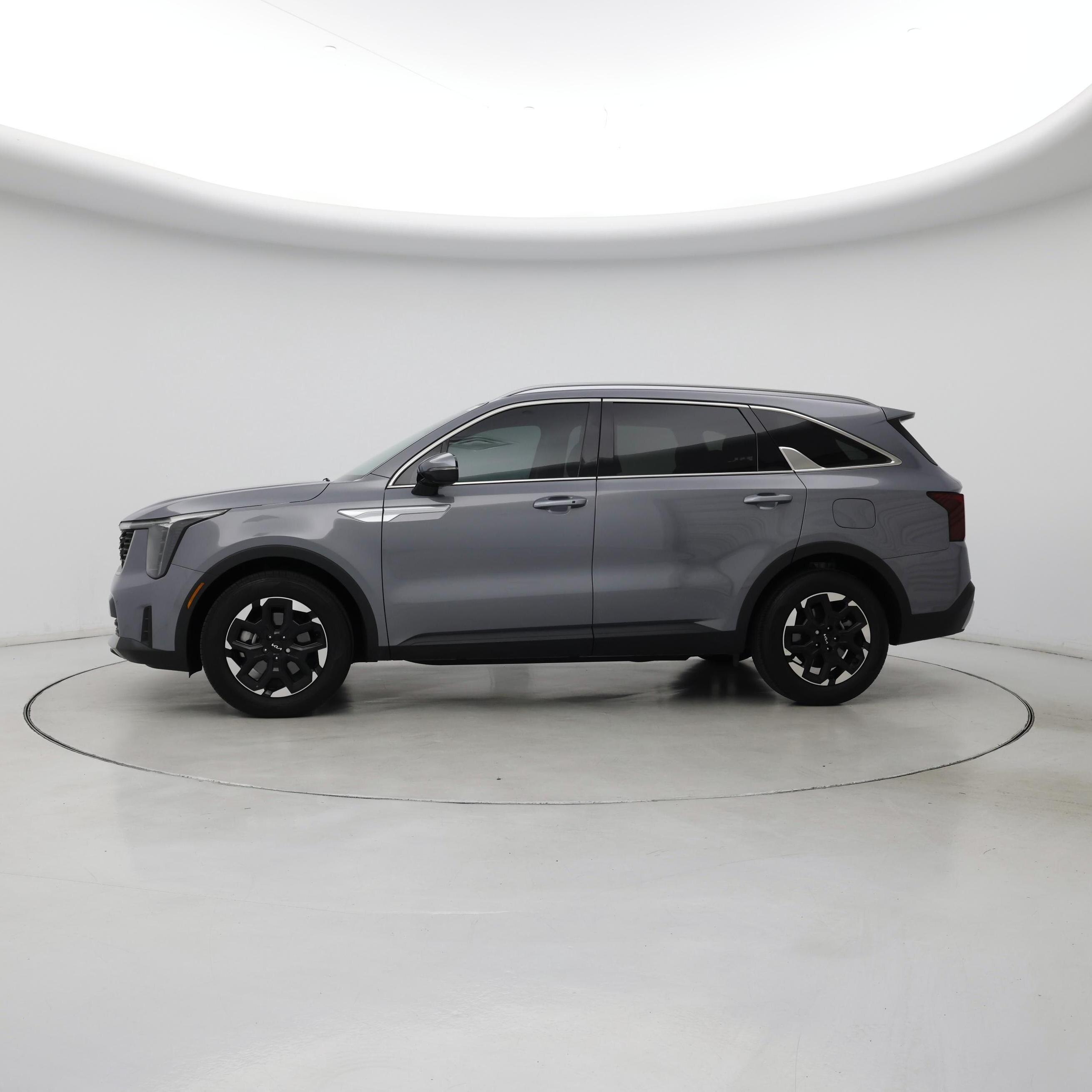 Thumbnail: 2024 Kia Sorento - 3