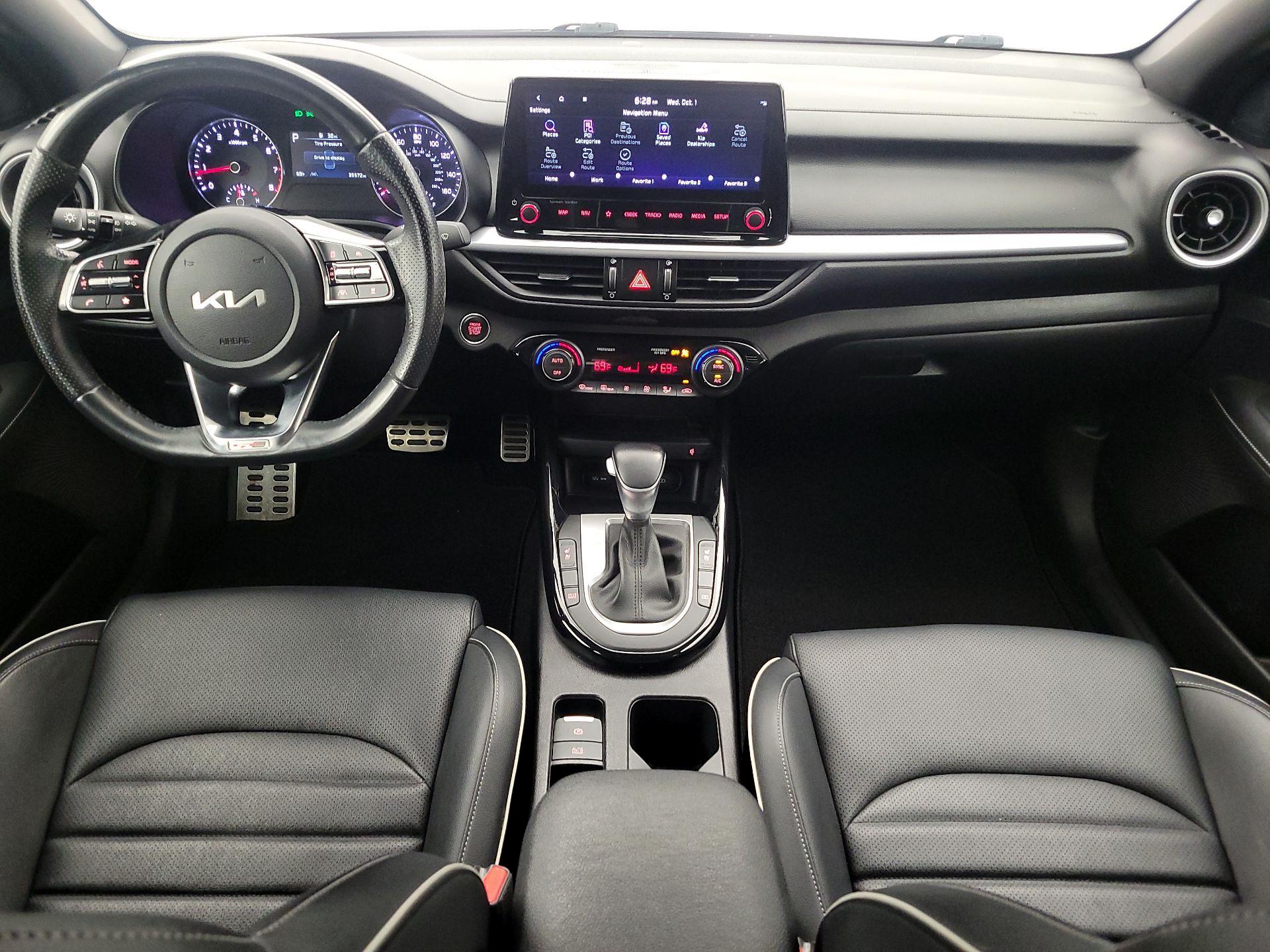 Thumbnail: 2022 Kia Forte - 9