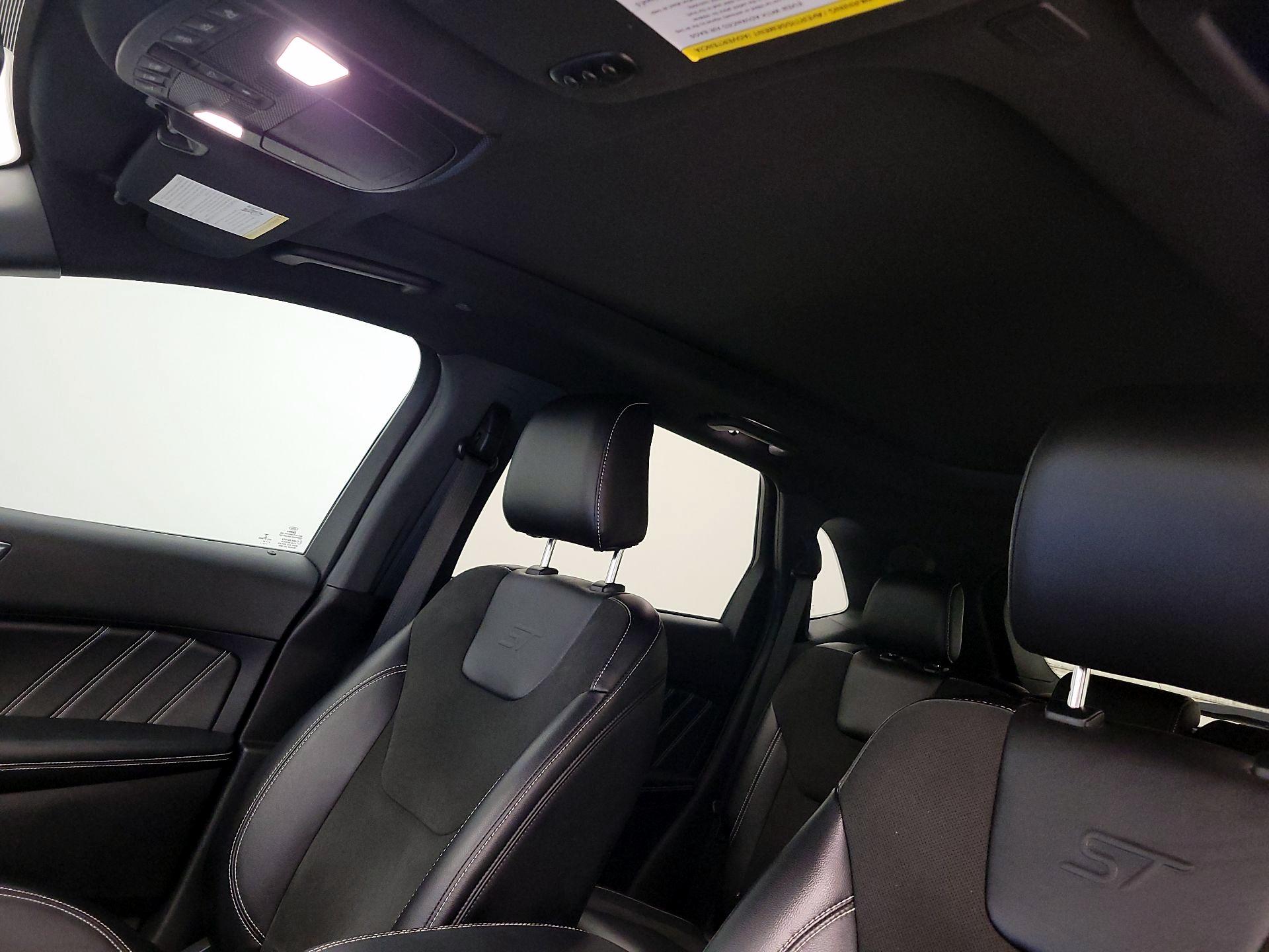 Thumbnail: 2022 Ford Edge - 19
