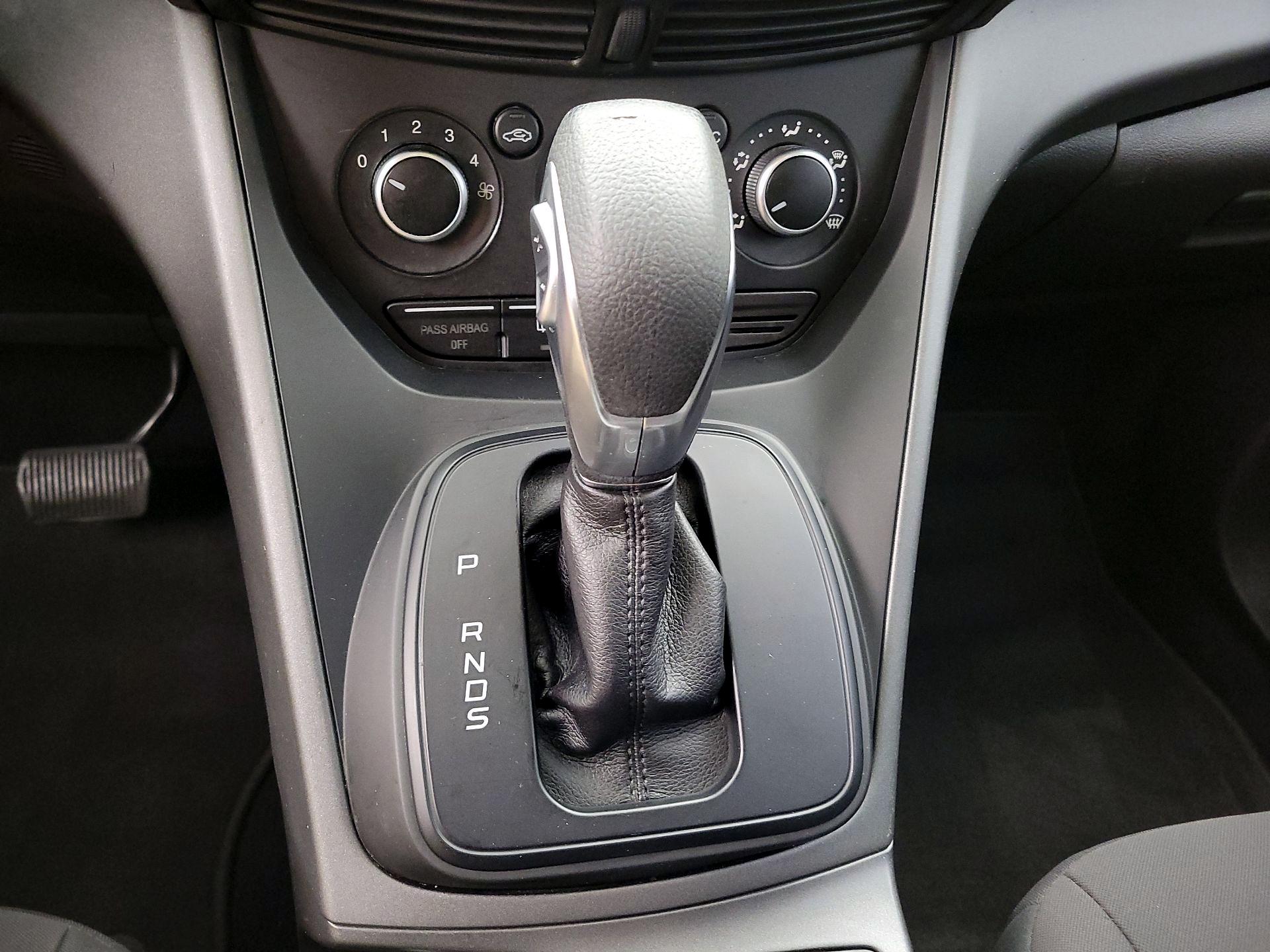 Thumbnail: 2015 Ford Escape - 17