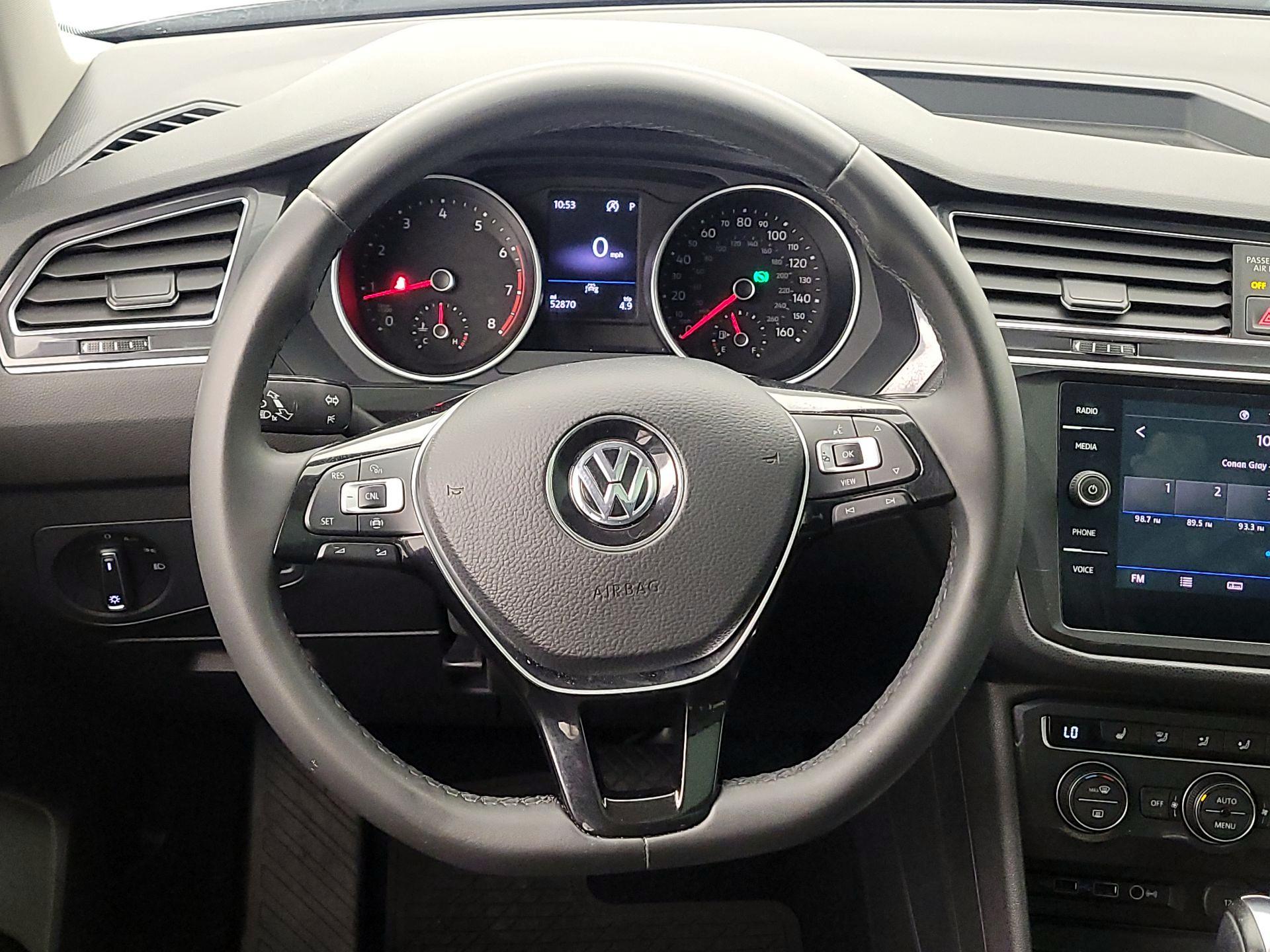 Thumbnail: 2020 Volkswagen Tiguan - 10