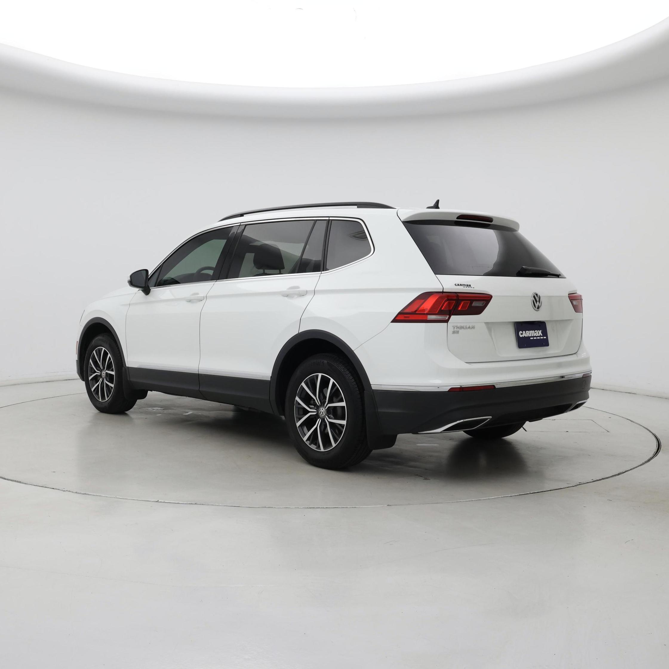 Thumbnail: 2020 Volkswagen Tiguan - 2