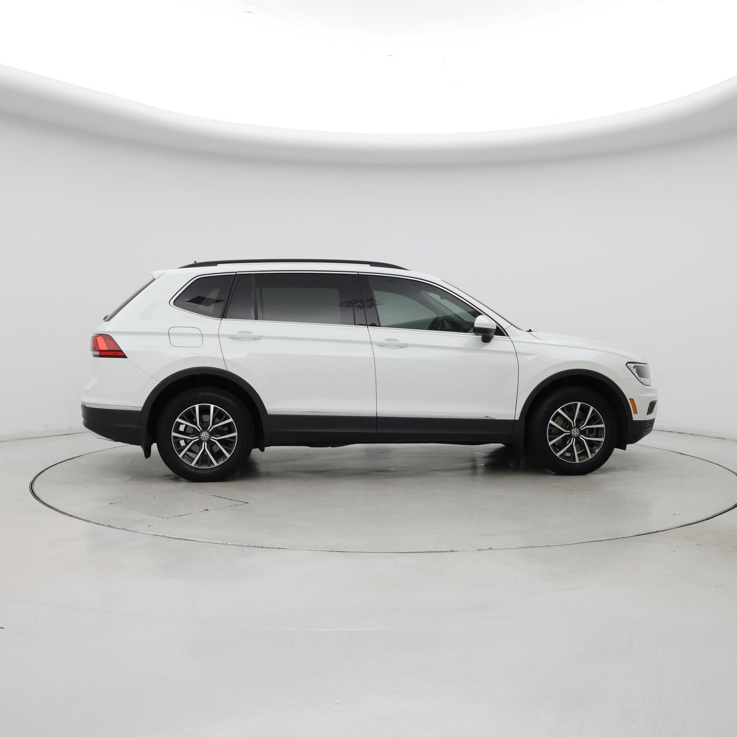 Thumbnail: 2020 Volkswagen Tiguan - 7